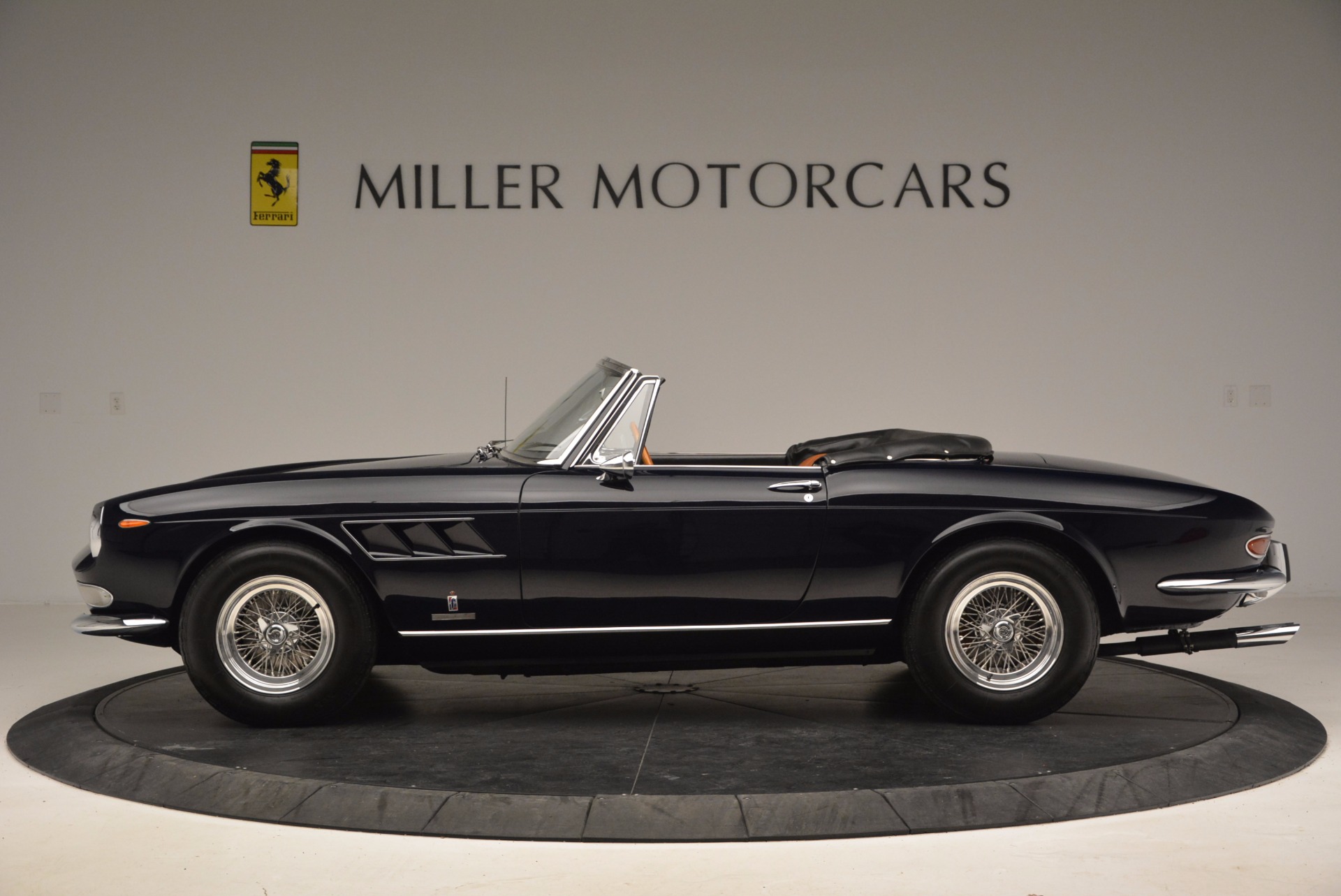 Rare Ferrari Sets 33 9m Auction Record Stuff Co Nz