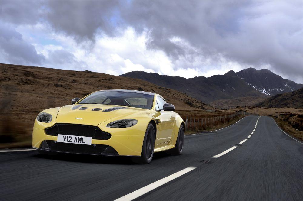 New 2017 Aston Martin V12 Vantage S | Greenwich, CT