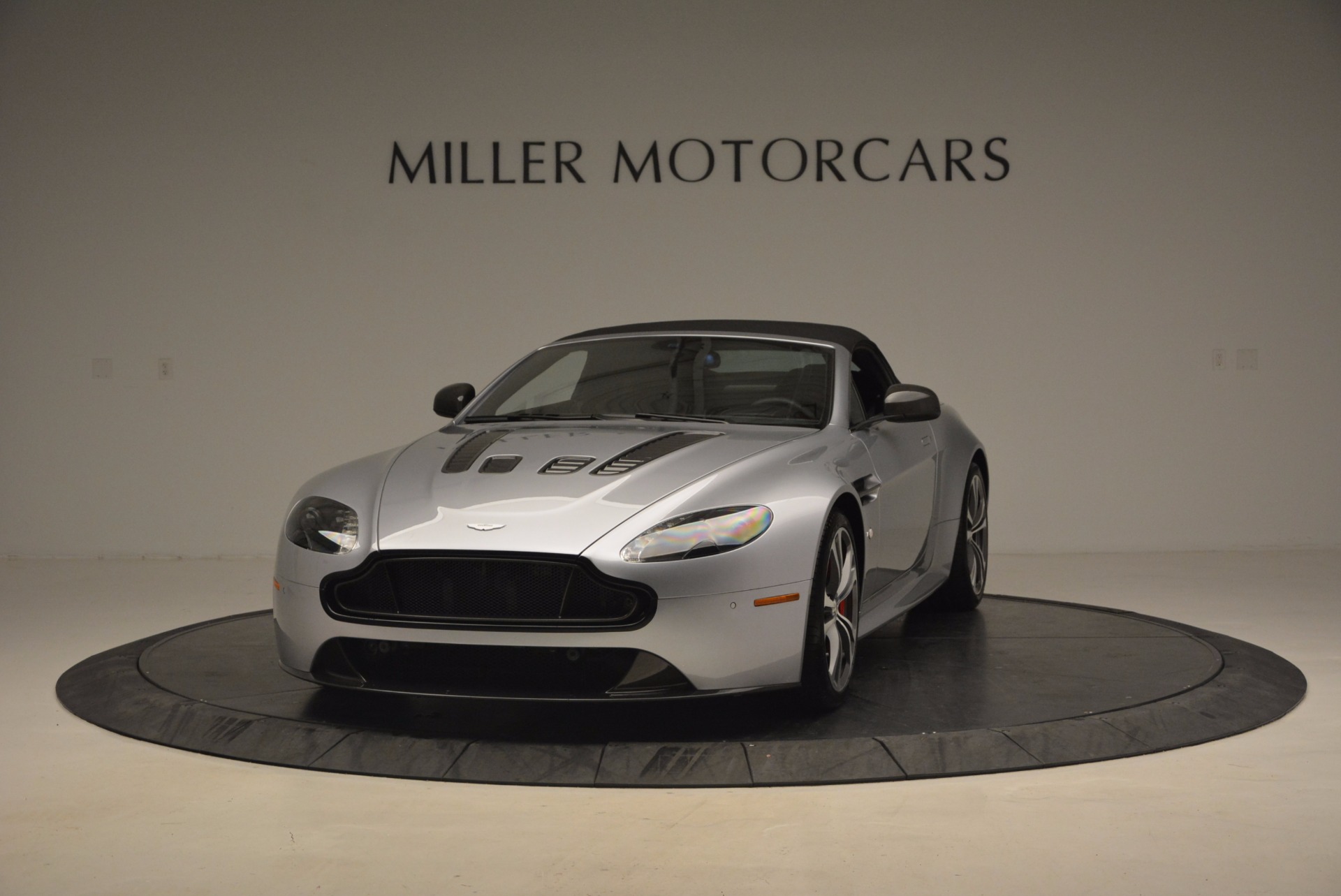 Used 2015 Aston Martin V12 Vantage S Roadster | St. Petersburg, FL