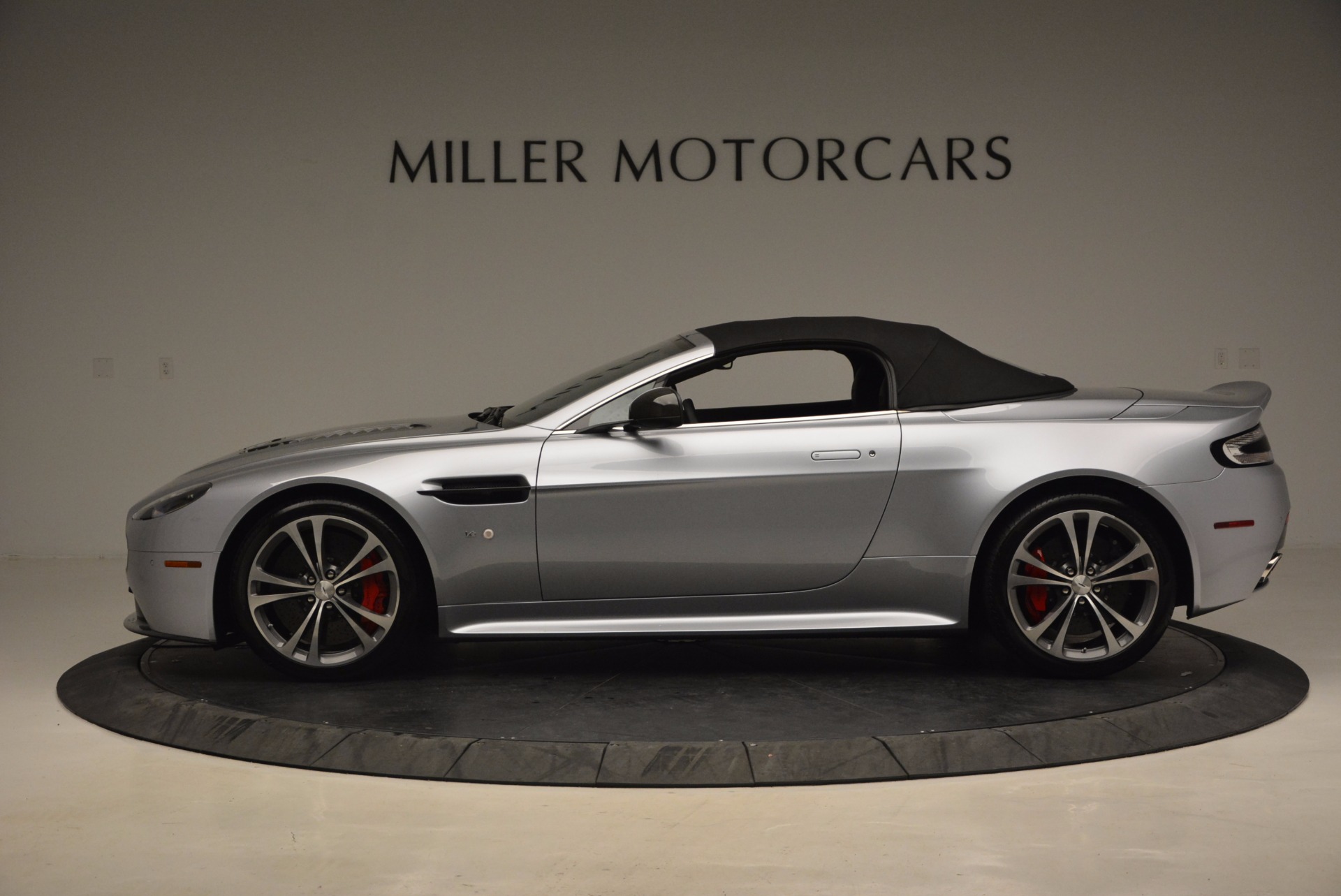Used 2015 Aston Martin V12 Vantage S Roadster | St. Petersburg, FL