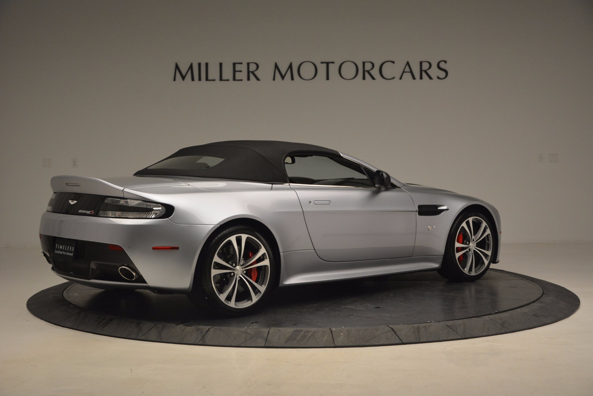 Used 2015 Aston Martin V12 Vantage S Roadster | St. Petersburg, FL