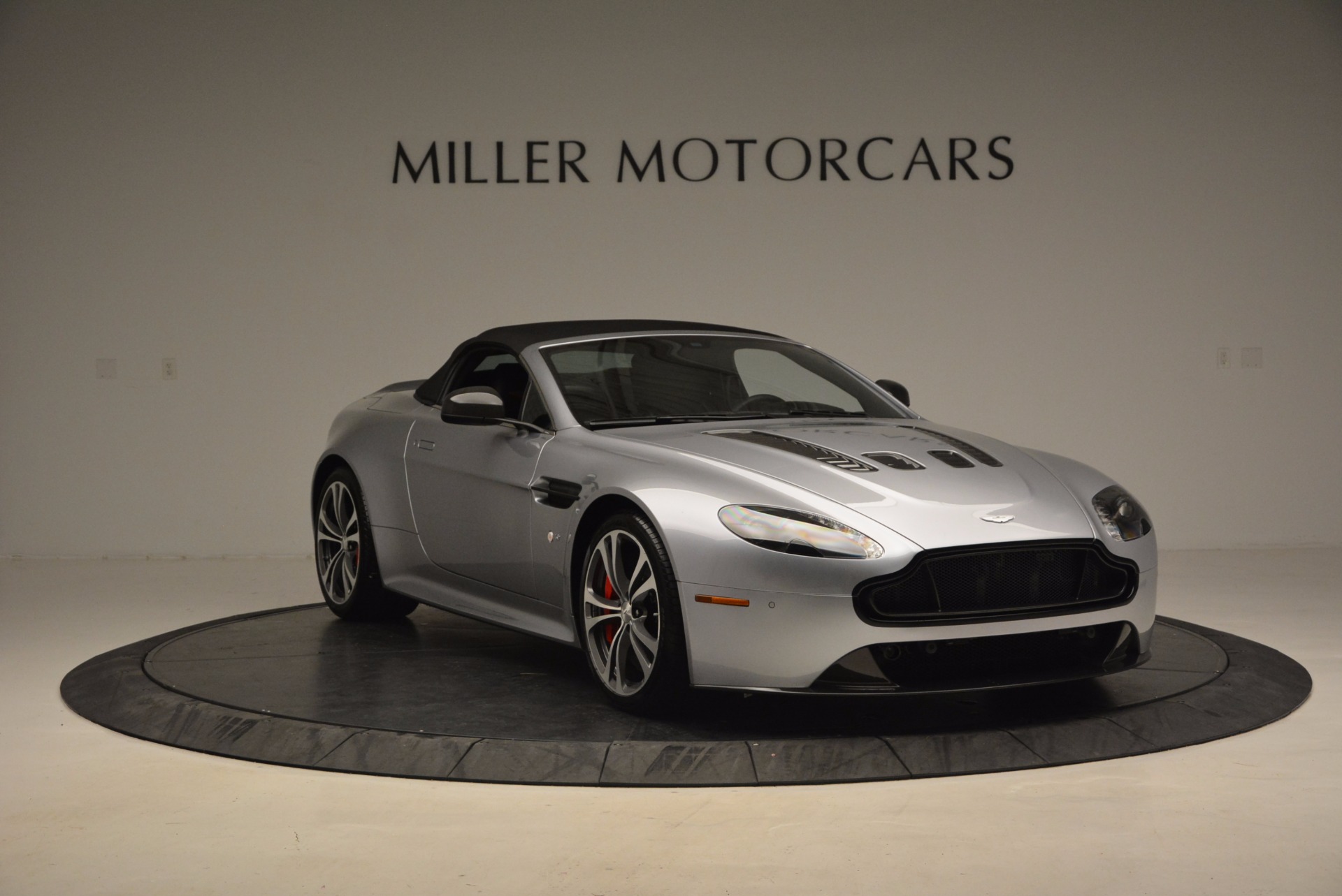 Used 2015 Aston Martin V12 Vantage S Roadster | St. Petersburg, FL