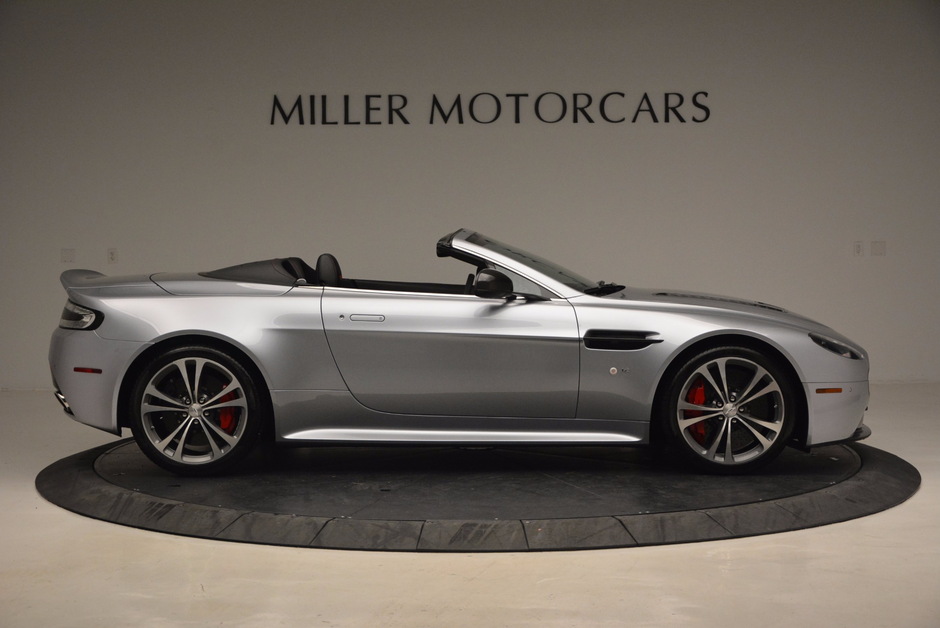 Used 2015 Aston Martin V12 Vantage S Roadster | St. Petersburg, FL