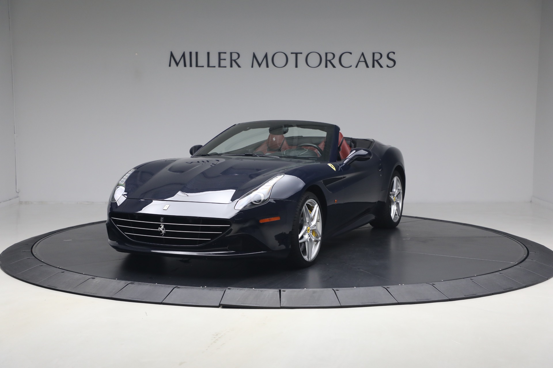 Blu Pozzi 2016 Ferrari California T Roadster Convertible Rear-Wheel Drive Automatic