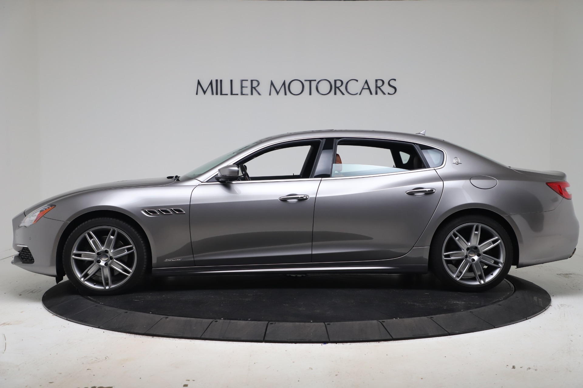 Used 2017 Maserati Quattroporte SQ4 GranLusso/ Zegna | St. Petersburg, FL