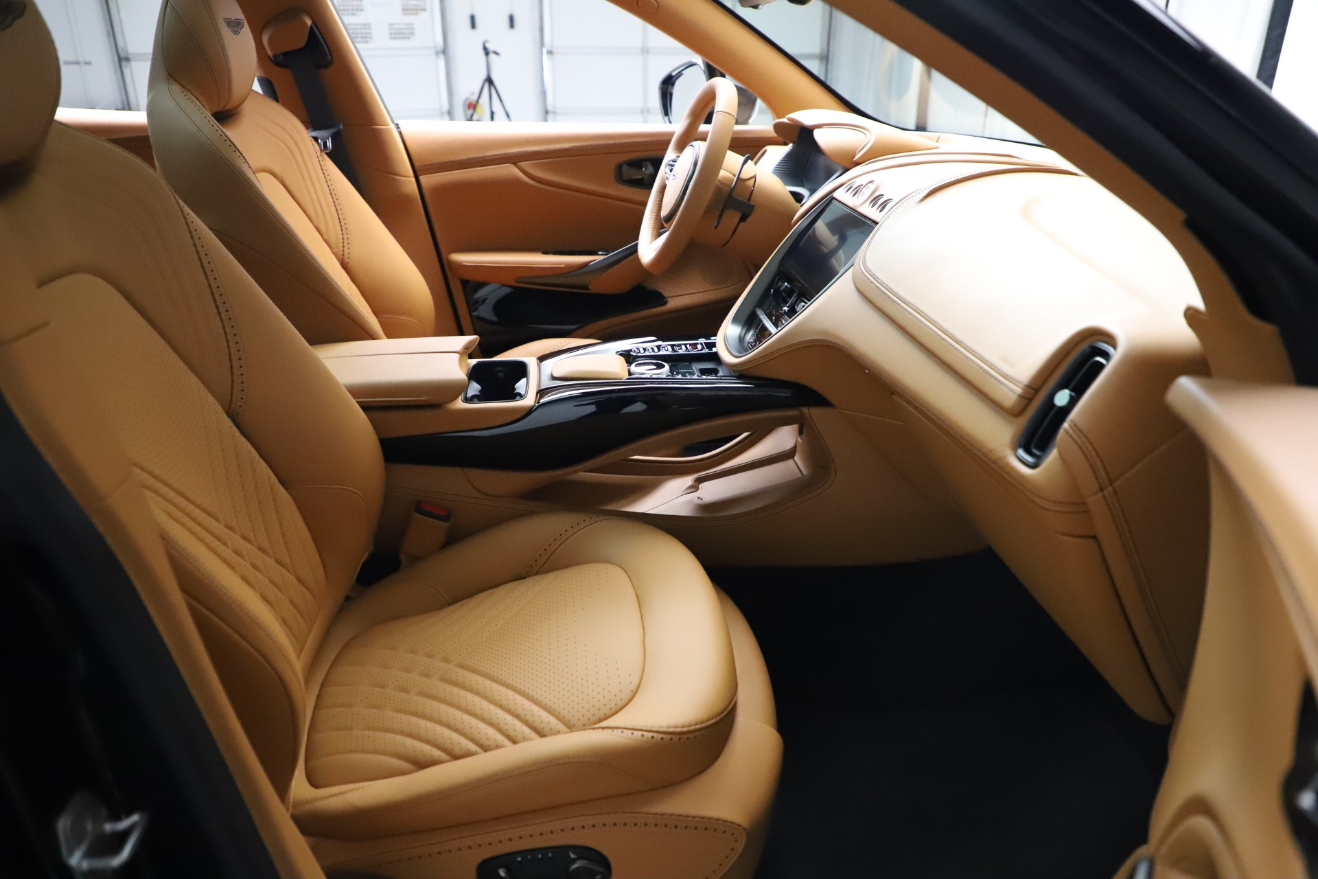 New 2020 Aston Martin DBX SUV | St. Petersburg, FL