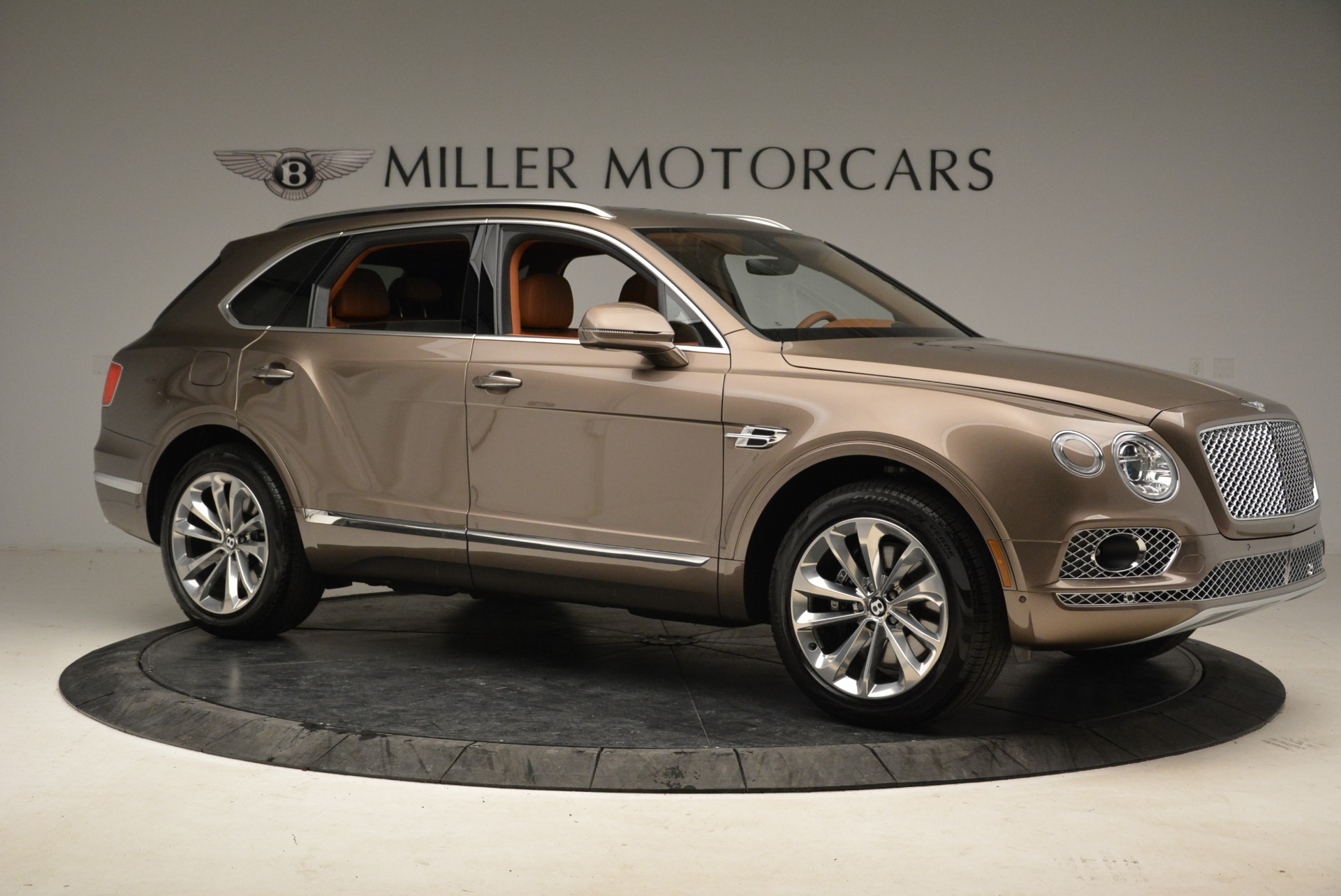 Used 2018 Bentley Bentayga W12 Signature | St. Petersburg, FL