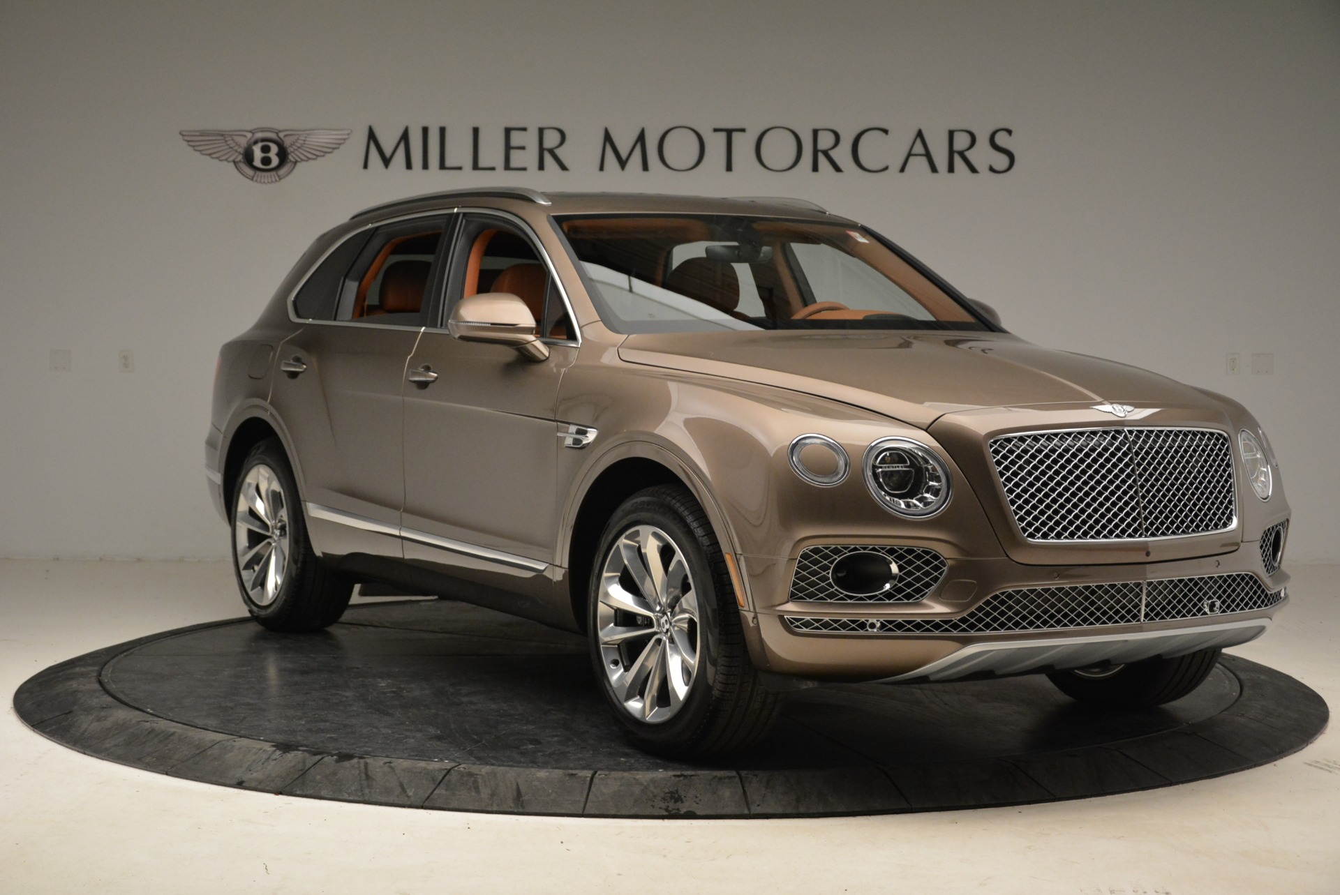 Used 2018 Bentley Bentayga W12 Signature | St. Petersburg, FL
