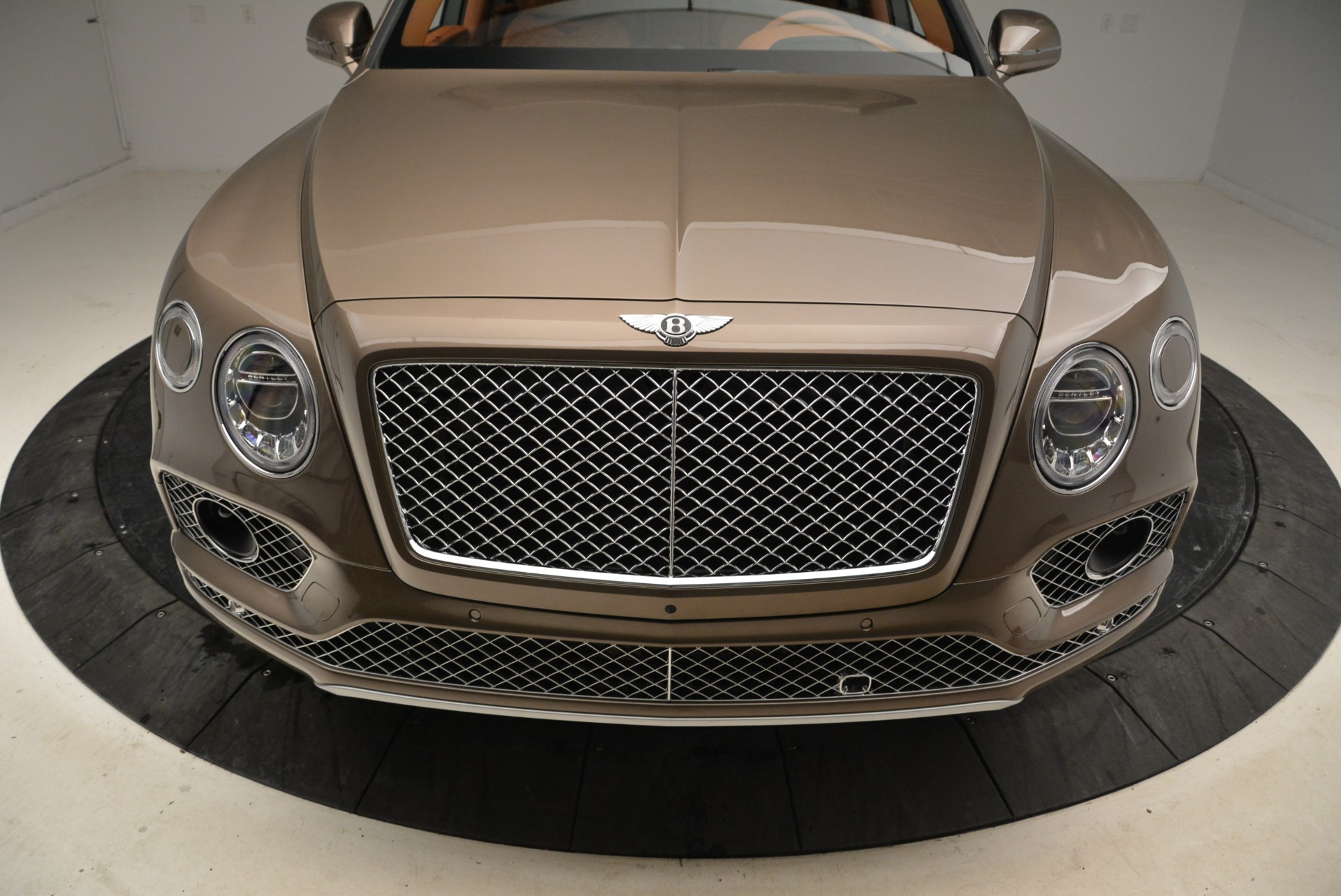 Used 2018 Bentley Bentayga W12 Signature | St. Petersburg, FL