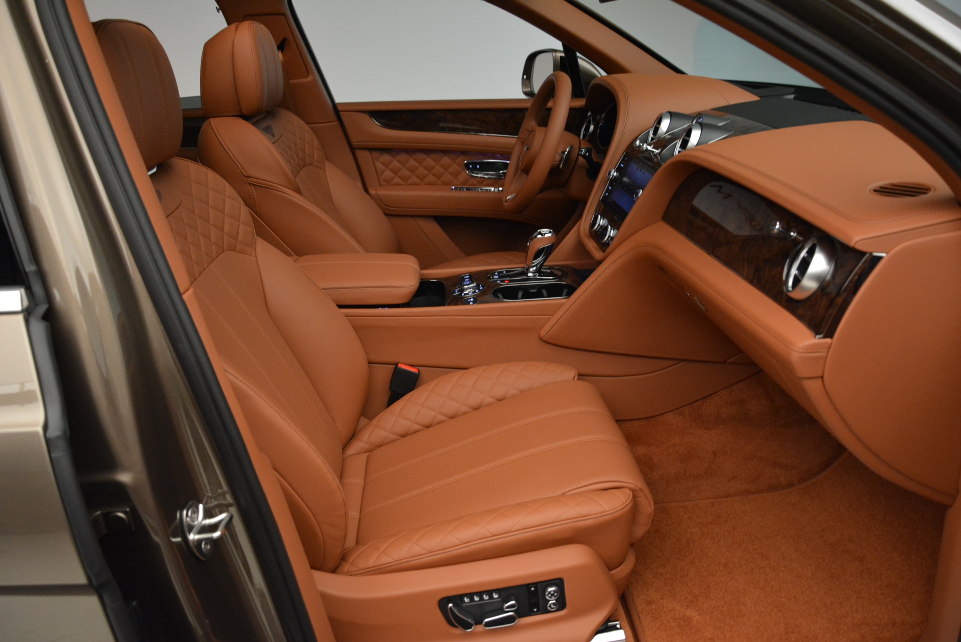 Used 2018 Bentley Bentayga W12 Signature | St. Petersburg, FL