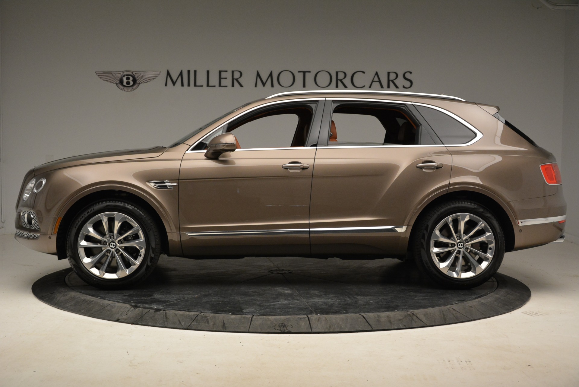 Used 2018 Bentley Bentayga W12 Signature | St. Petersburg, FL