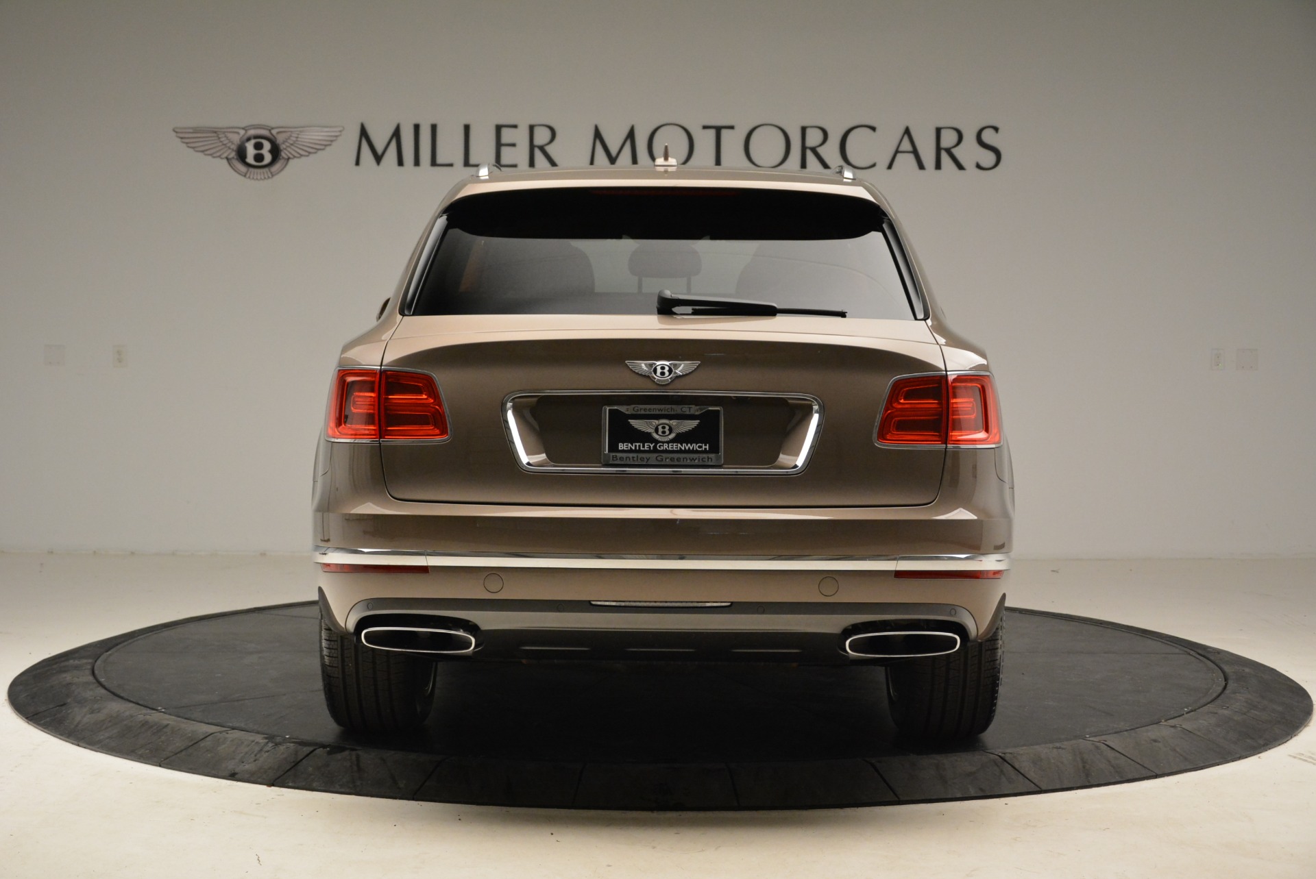 Used 2018 Bentley Bentayga W12 Signature | St. Petersburg, FL
