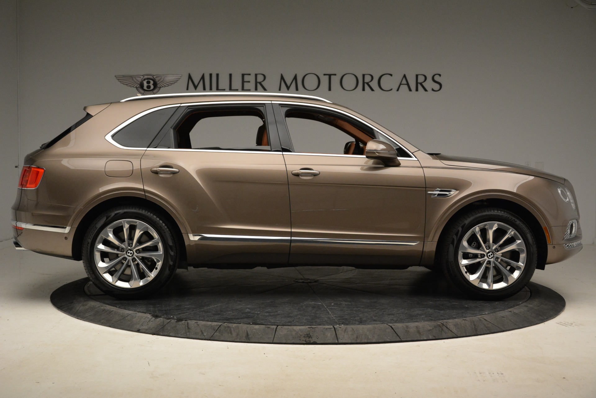 Used 2018 Bentley Bentayga W12 Signature | St. Petersburg, FL