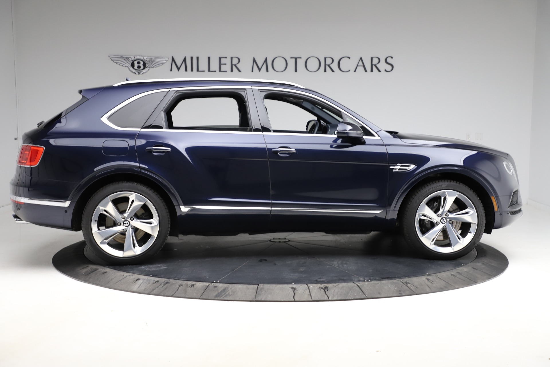 Used 2018 Bentley Bentayga W12 Signature | St. Petersburg, FL