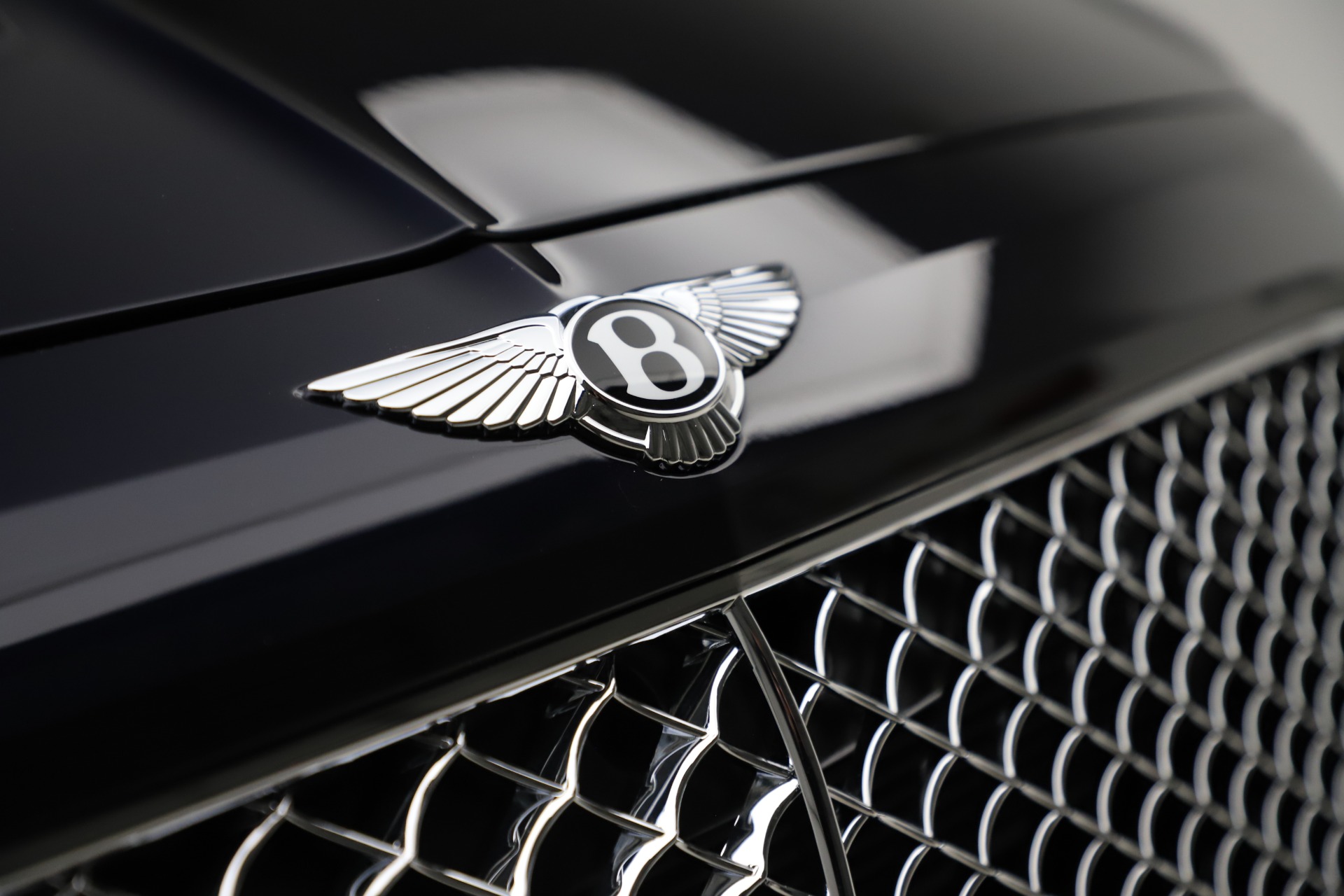 Used 2018 Bentley Bentayga W12 Signature | St. Petersburg, FL