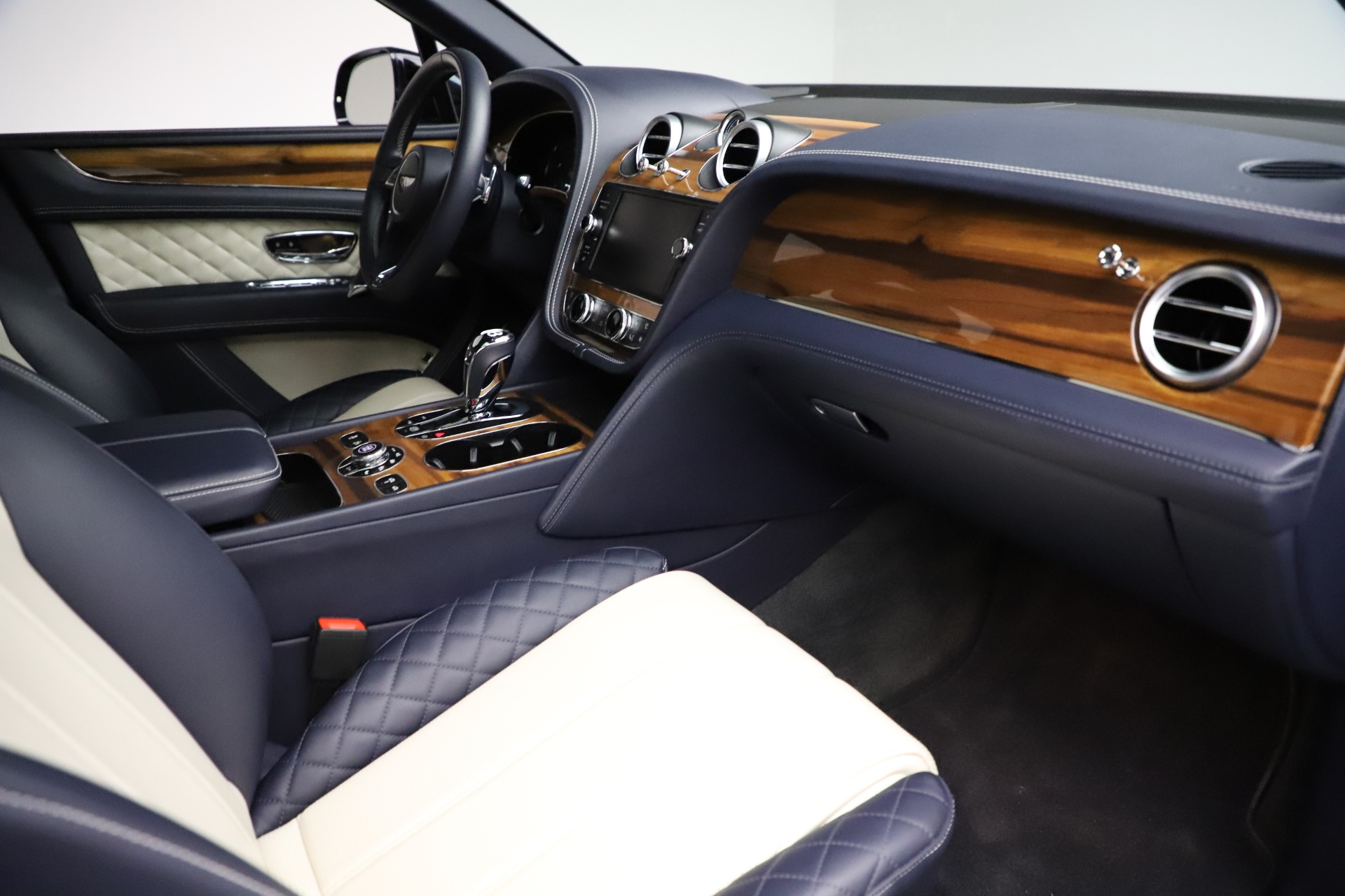 Used 2018 Bentley Bentayga W12 Signature | St. Petersburg, FL
