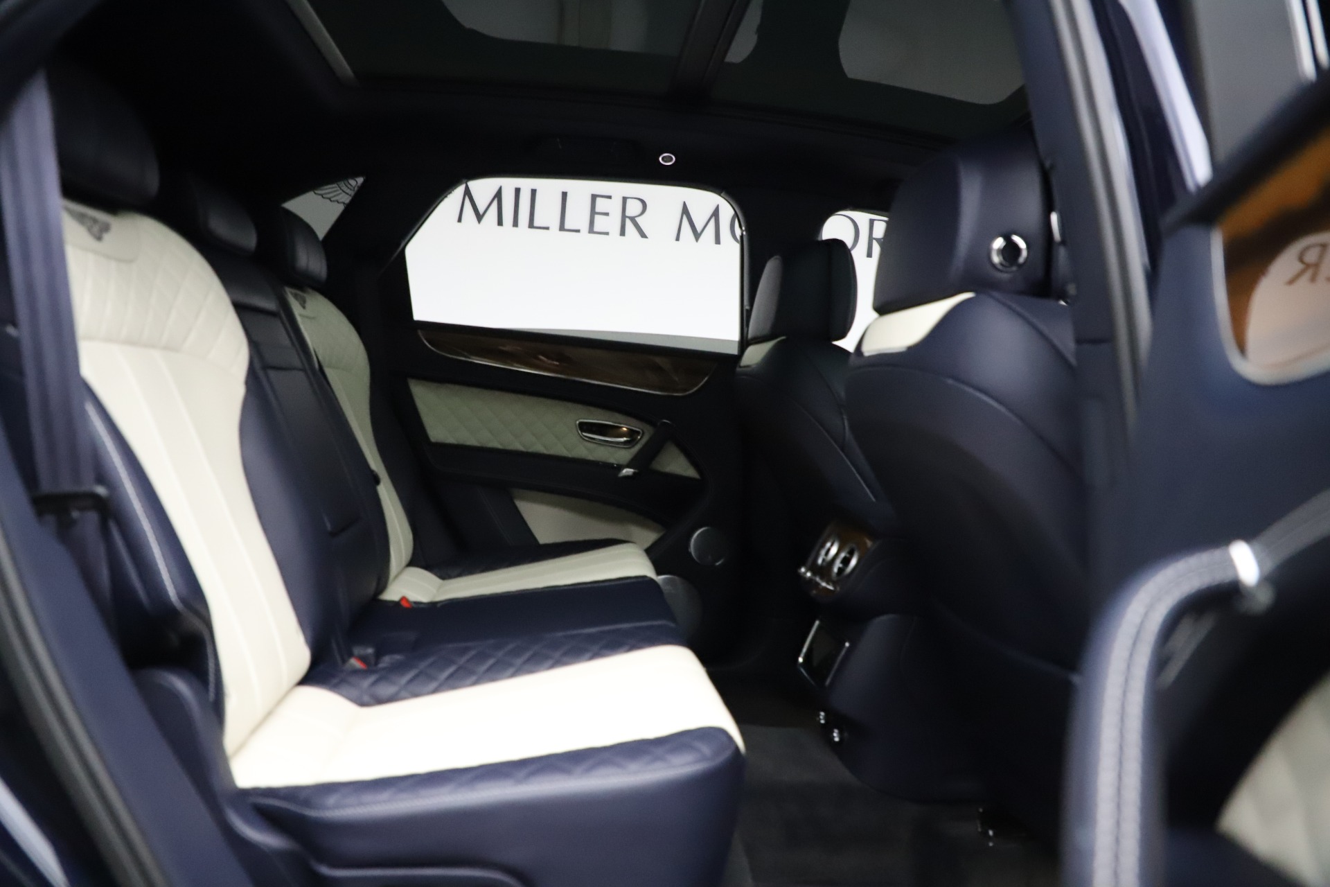 Used 2018 Bentley Bentayga W12 Signature | St. Petersburg, FL