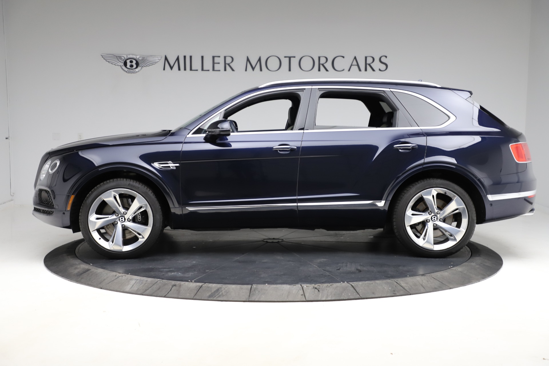 Used 2018 Bentley Bentayga W12 Signature | St. Petersburg, FL