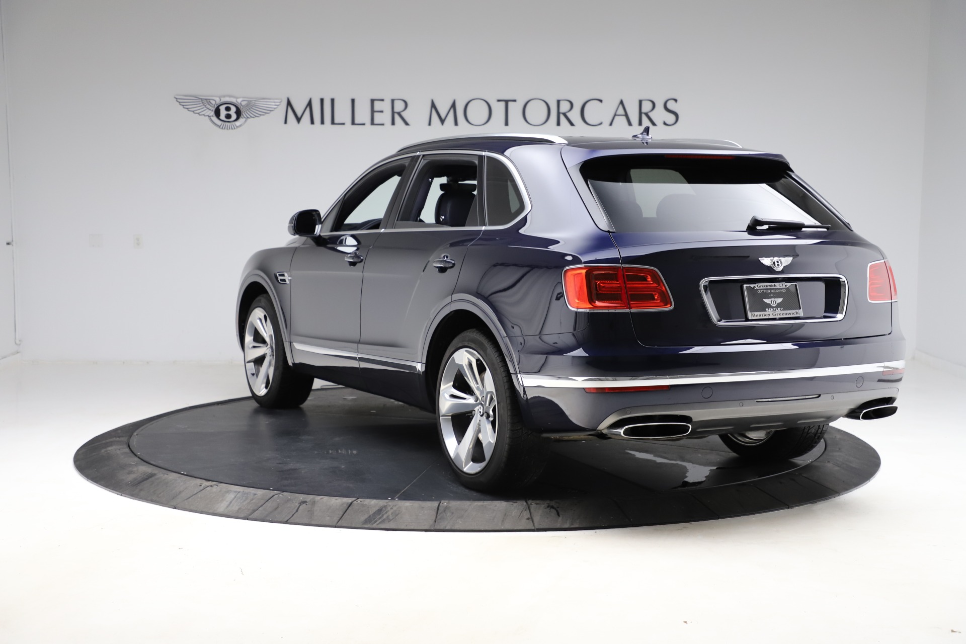 Used 2018 Bentley Bentayga W12 Signature | St. Petersburg, FL