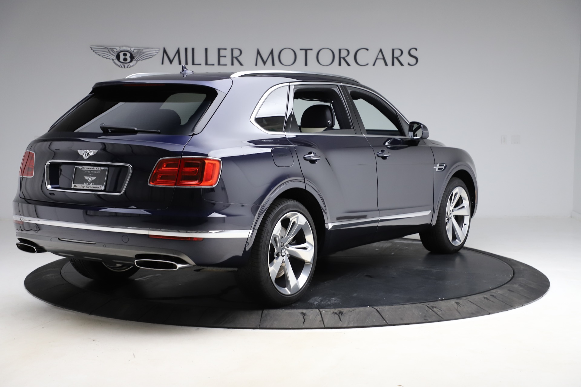 Used 2018 Bentley Bentayga W12 Signature | St. Petersburg, FL