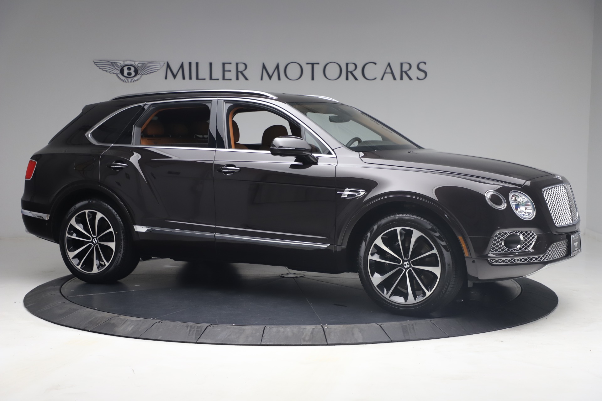 Used 2018 Bentley Bentayga W12 Signature | St. Petersburg, FL