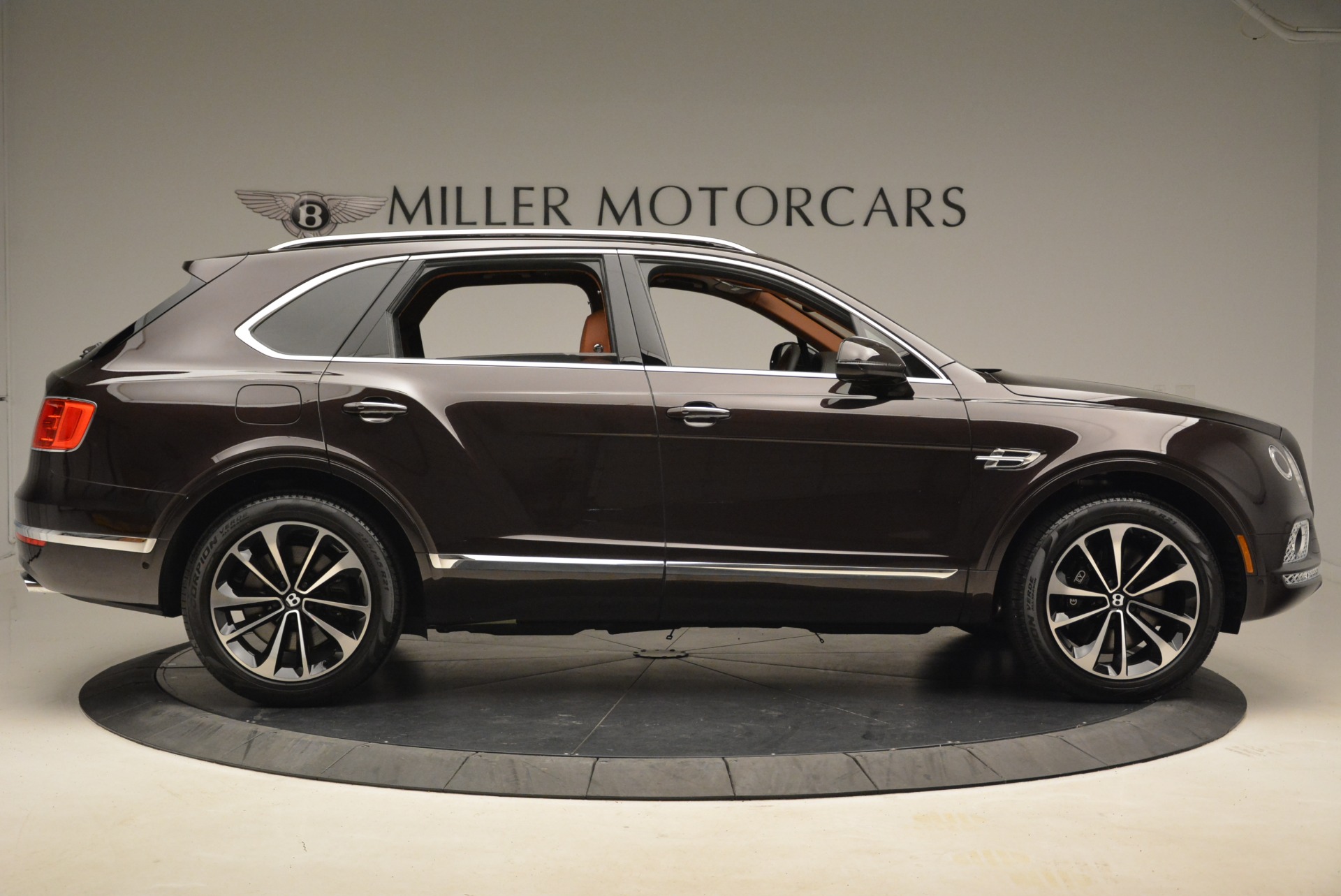 Used 2018 Bentley Bentayga W12 Signature | St. Petersburg, FL