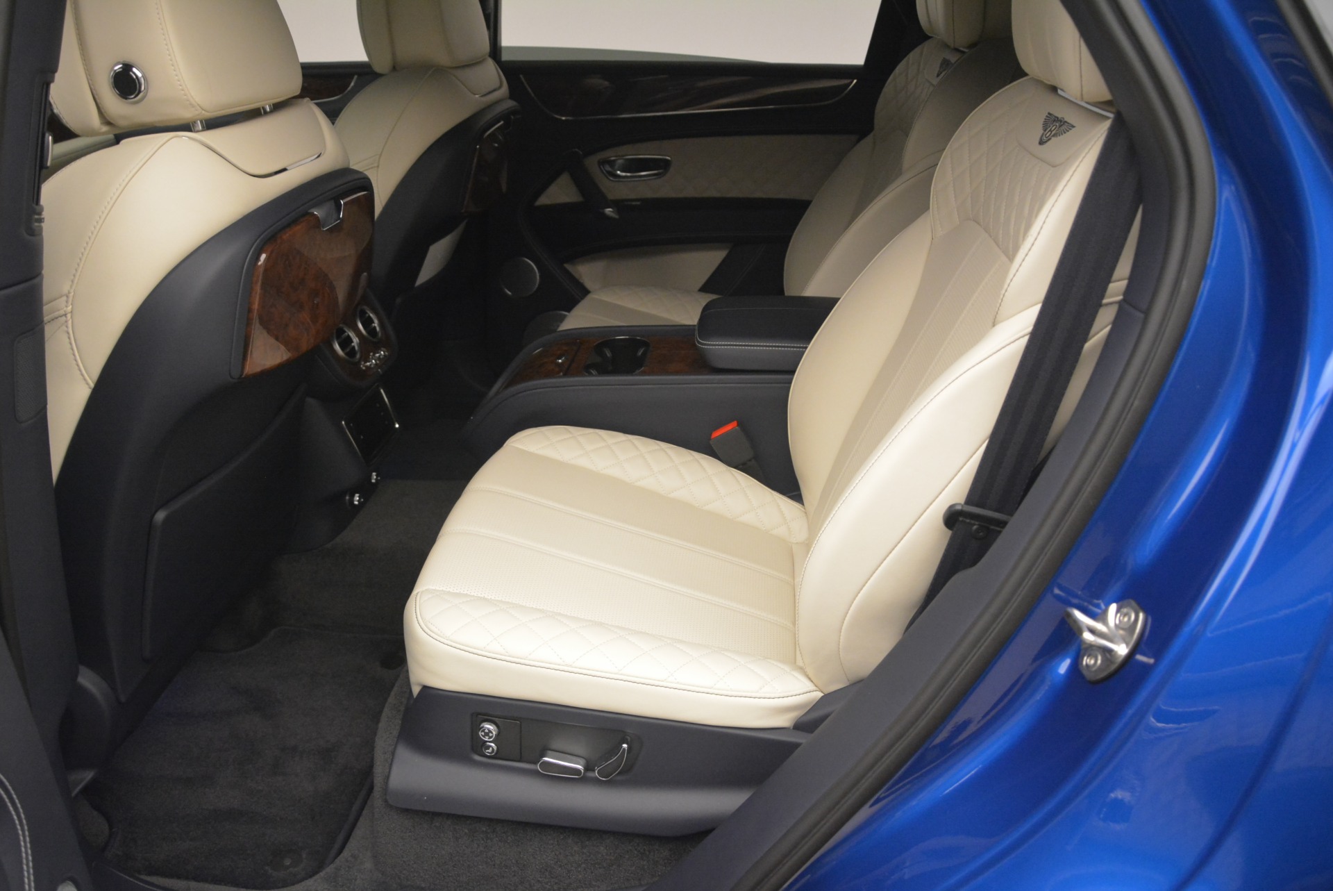 Used 2018 Bentley Bentayga W12 Signature | St. Petersburg, FL