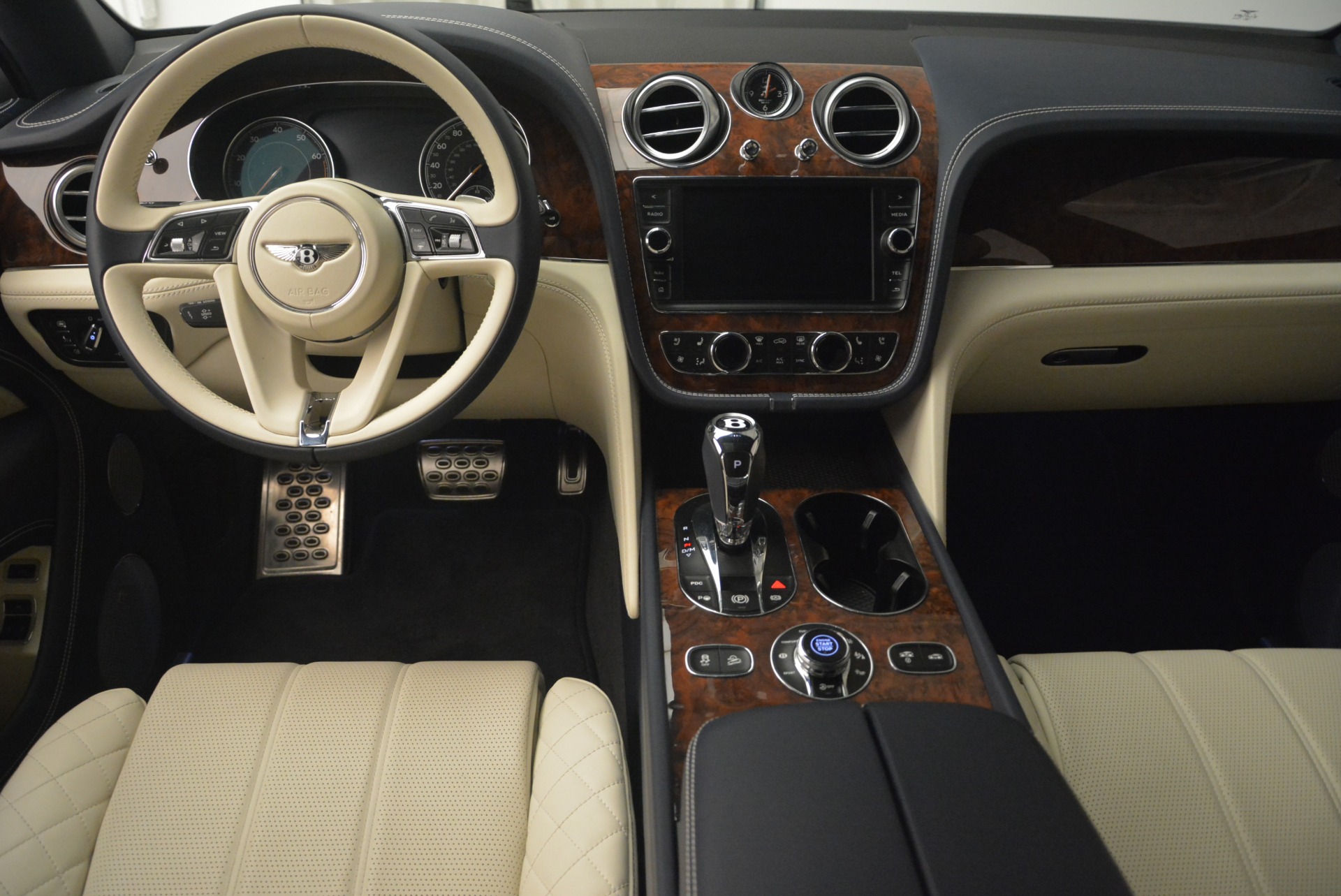 Used 2018 Bentley Bentayga W12 Signature | St. Petersburg, FL