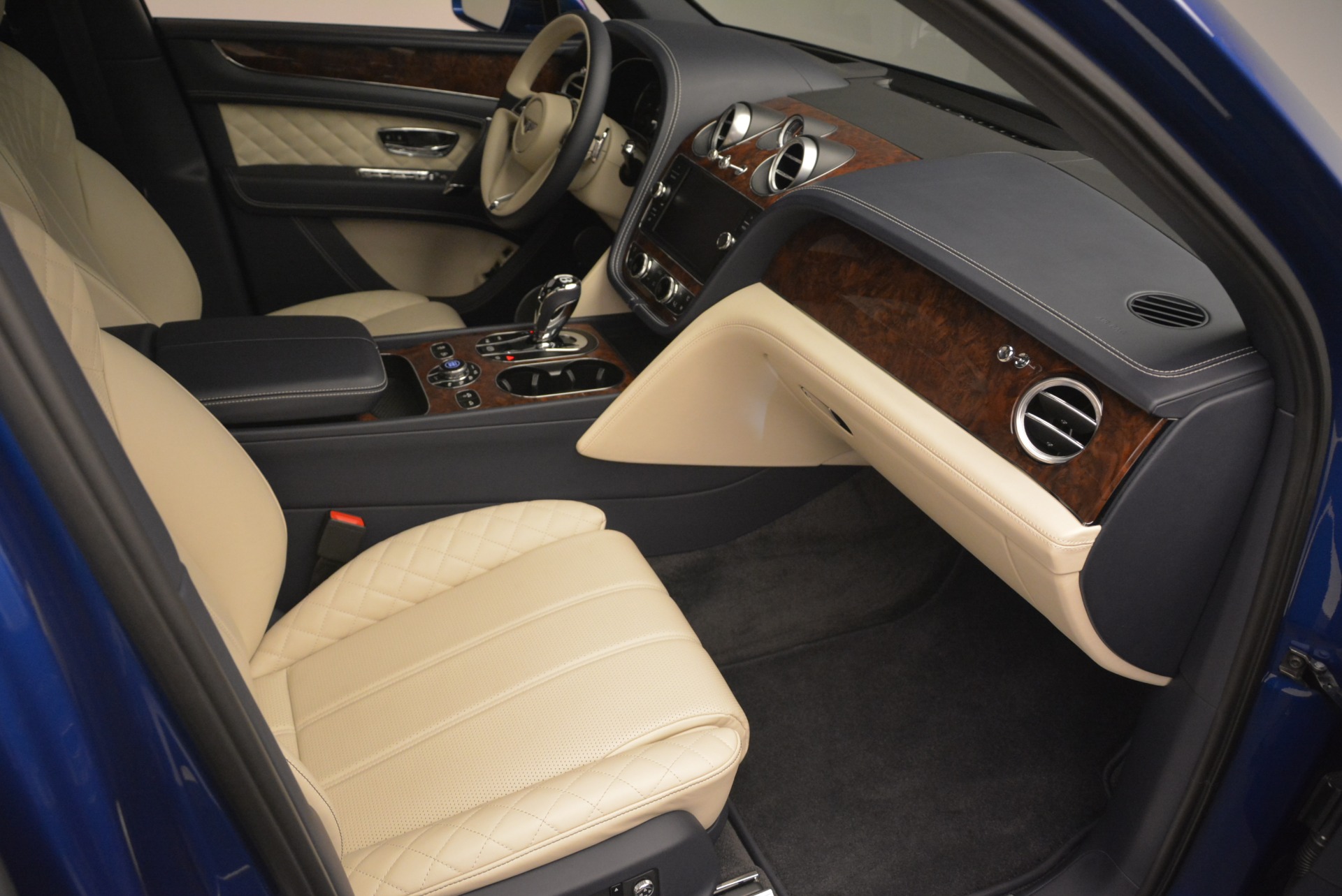 Used 2018 Bentley Bentayga W12 Signature | St. Petersburg, FL