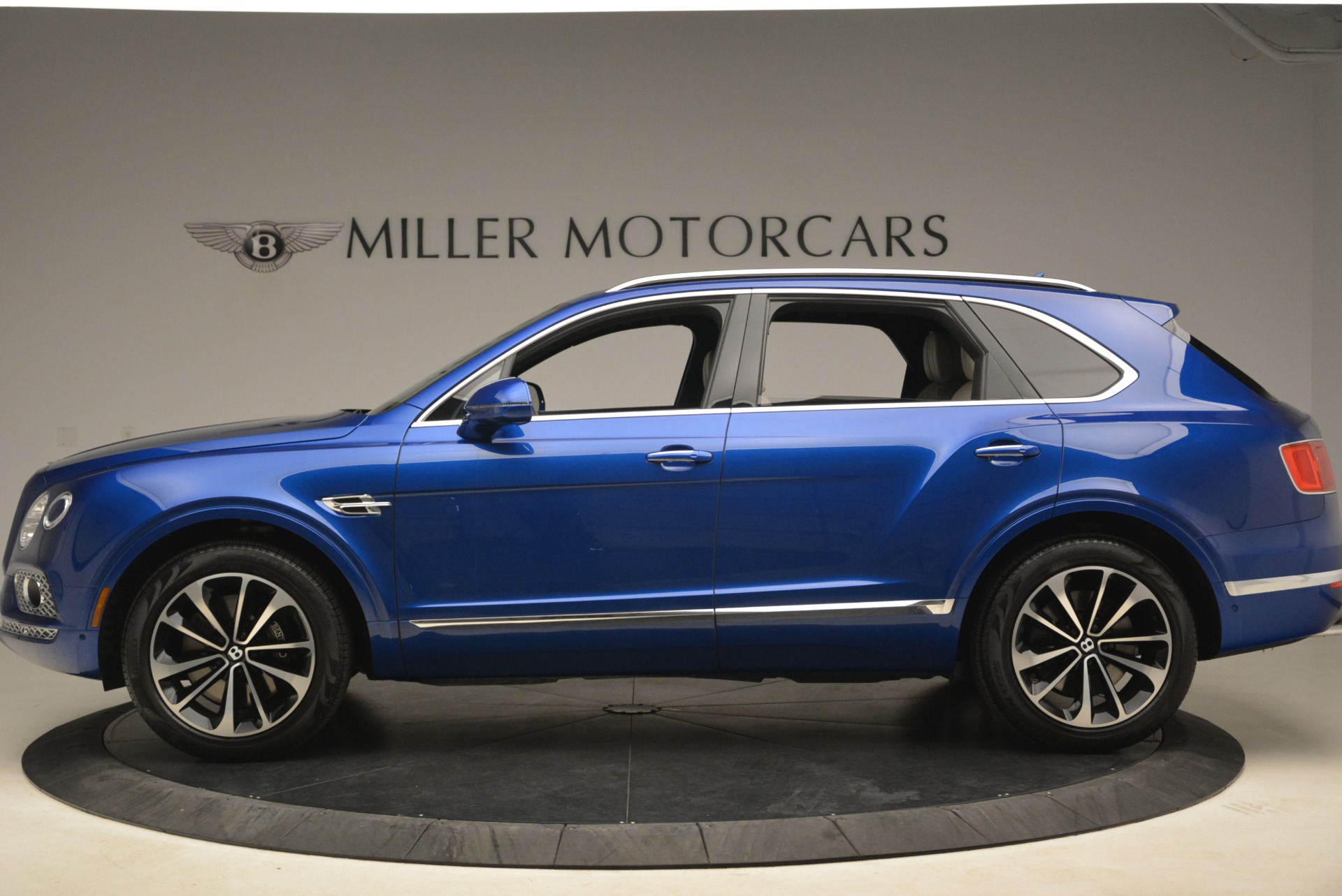 Used 2018 Bentley Bentayga W12 Signature | St. Petersburg, FL