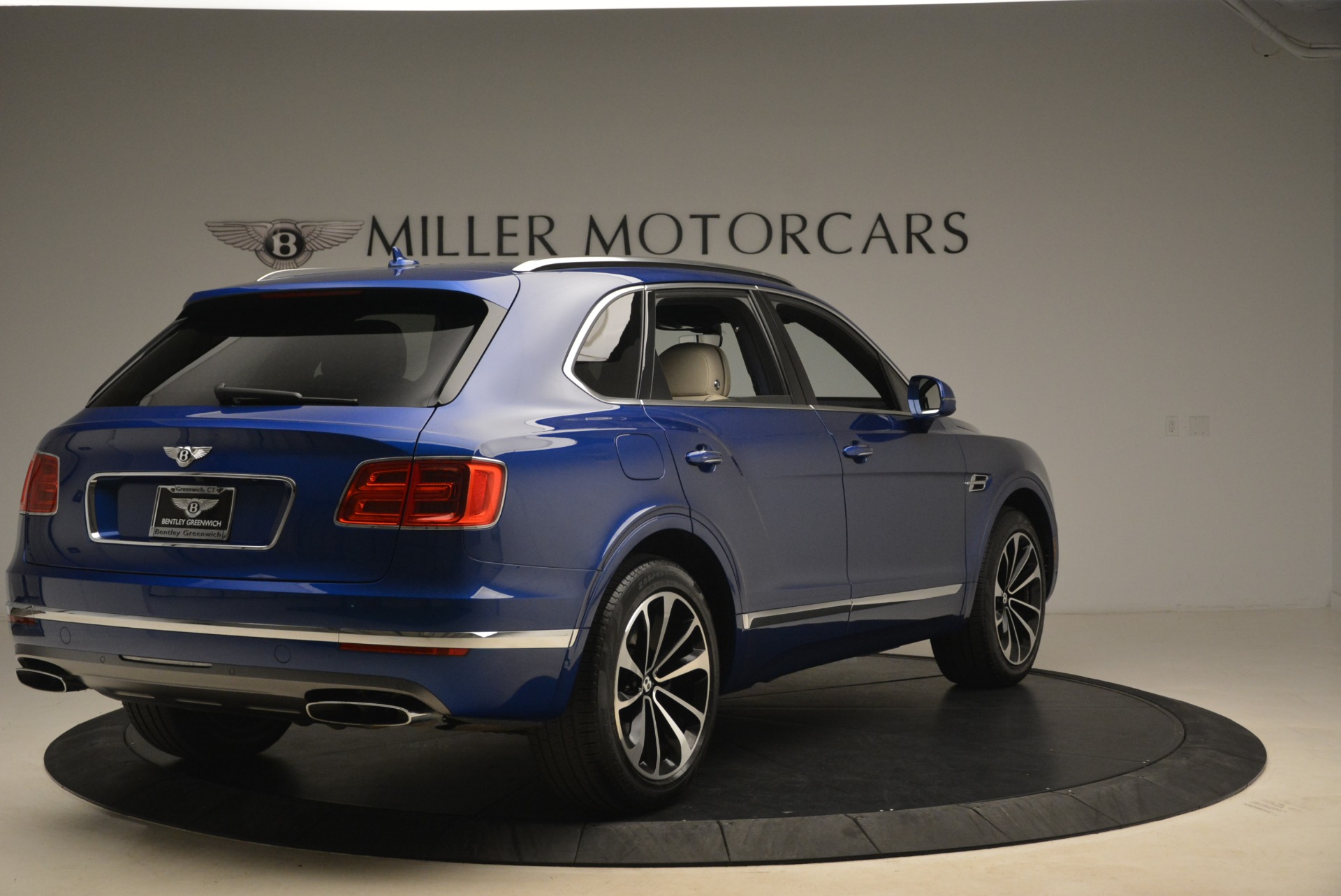 Used 2018 Bentley Bentayga W12 Signature | St. Petersburg, FL