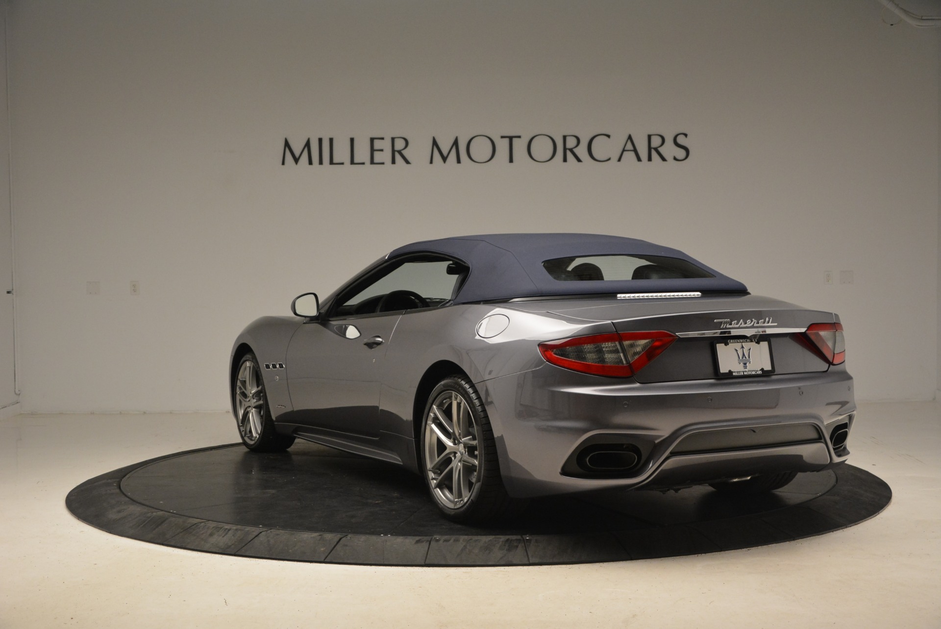 Used 2018 Maserati GranTurismo Sport Convertible | St. Petersburg, FL