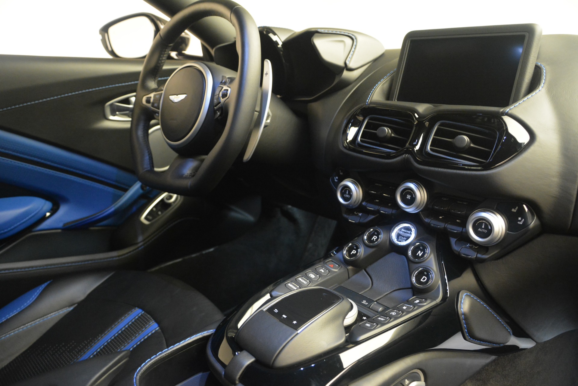 Used 2019 Aston Martin Vantage Coupe | St. Petersburg, FL