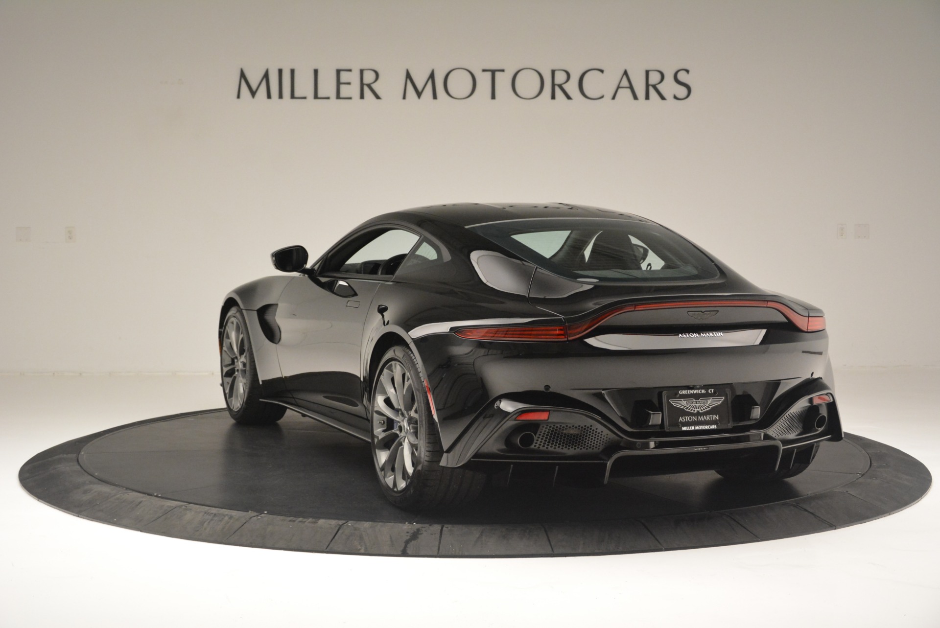 Used 2019 Aston Martin Vantage Coupe | St. Petersburg, FL