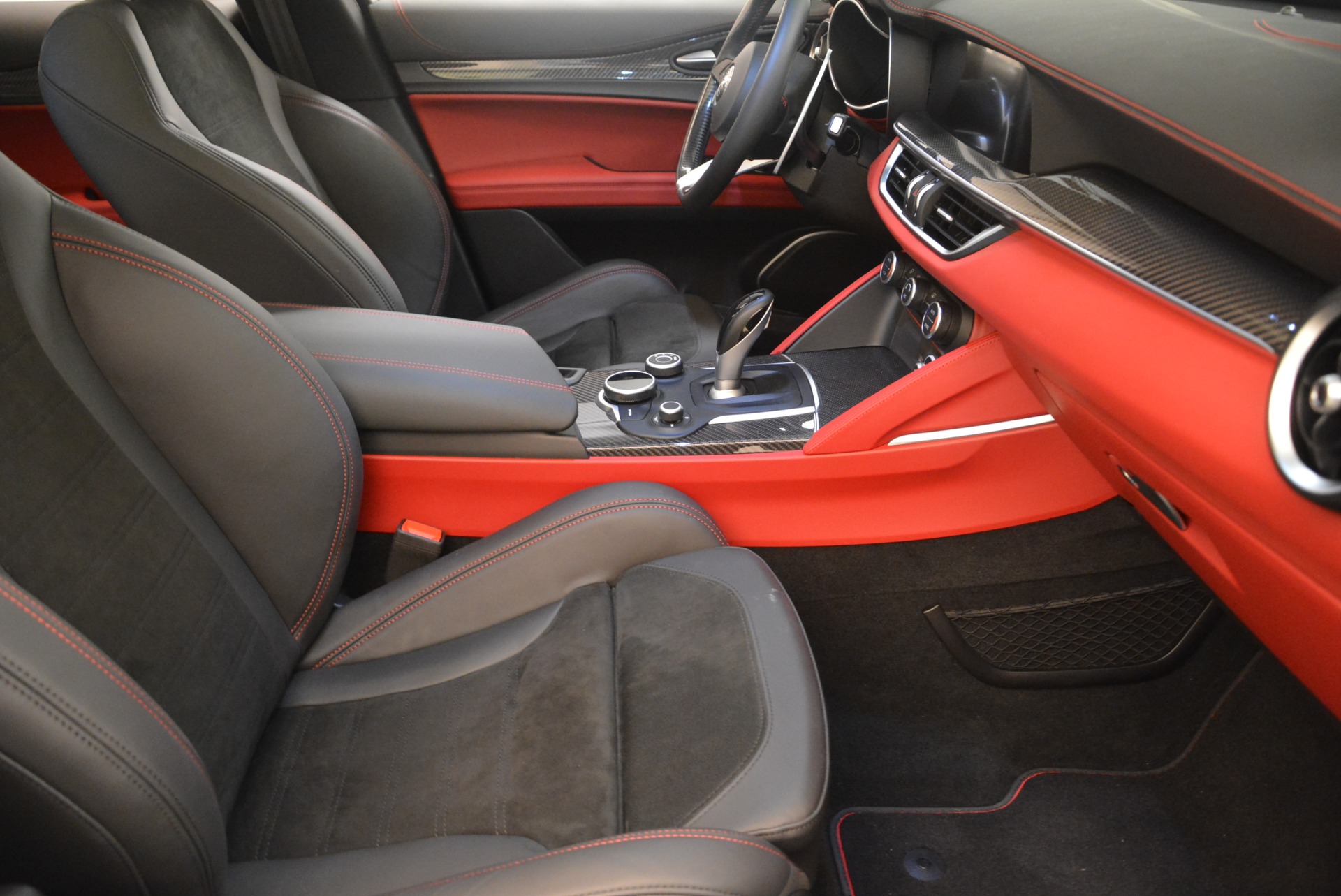New 2019 Alfa Romeo Stelvio Quadrifoglio | St. Petersburg, FL