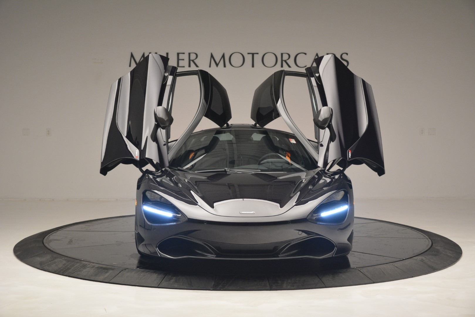 New 2019 McLaren 720S Coupe | St. Petersburg, FL