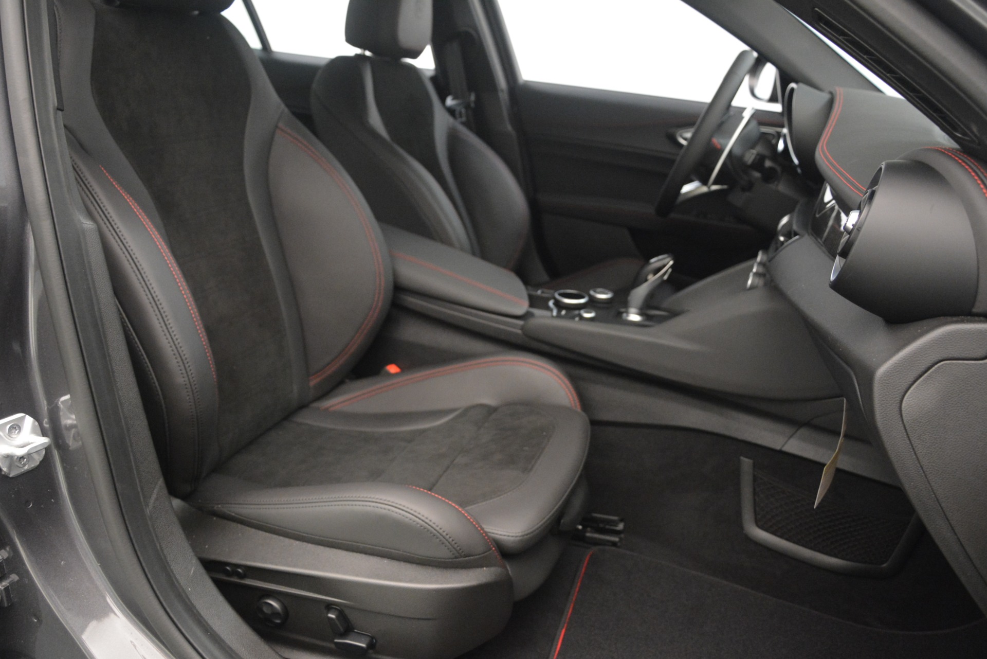New 2019 Alfa Romeo Giulia Quadrifoglio | St. Petersburg, FL