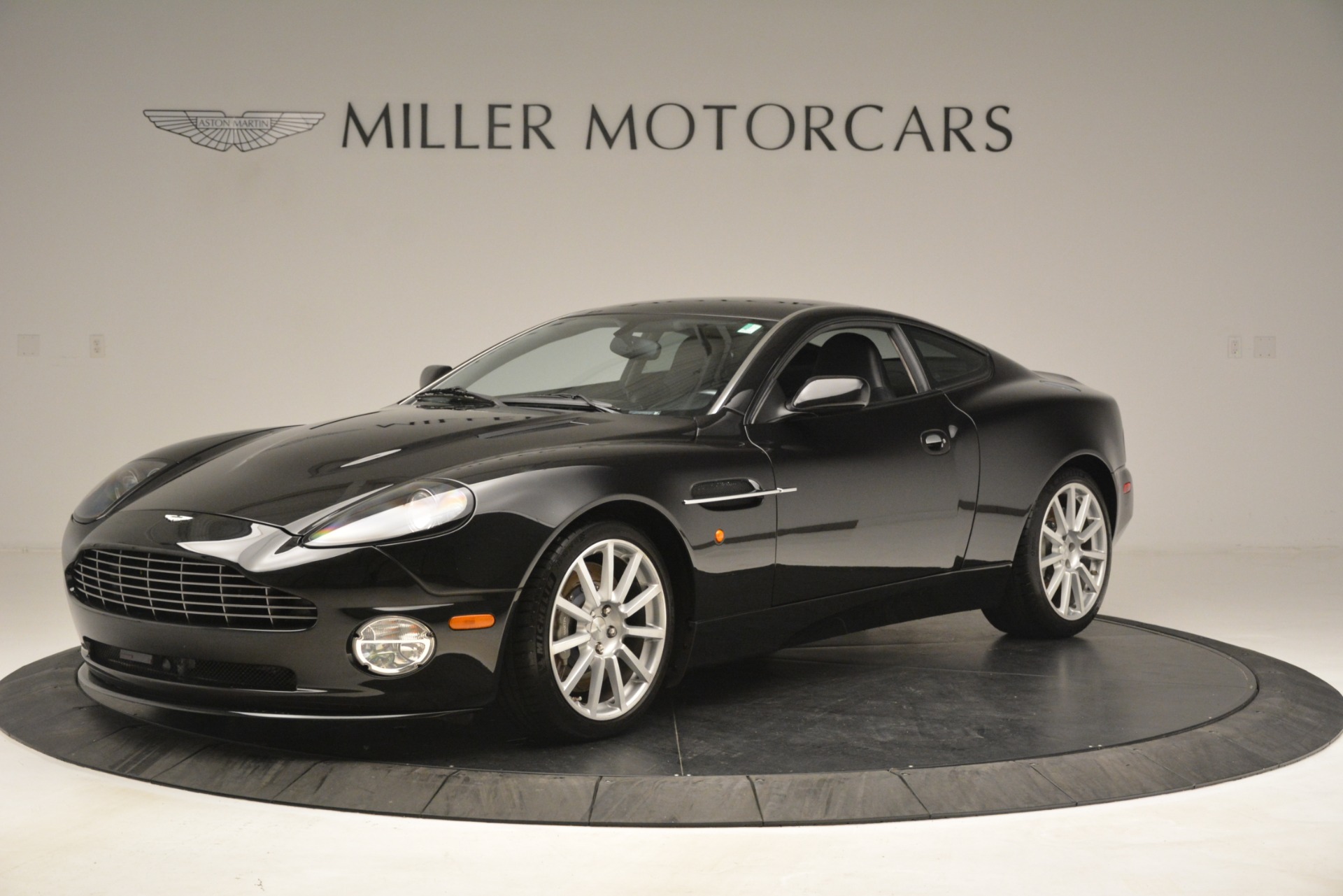 Used 2005 Aston Martin V12 Vanquish S Coupe Greenwich, CT