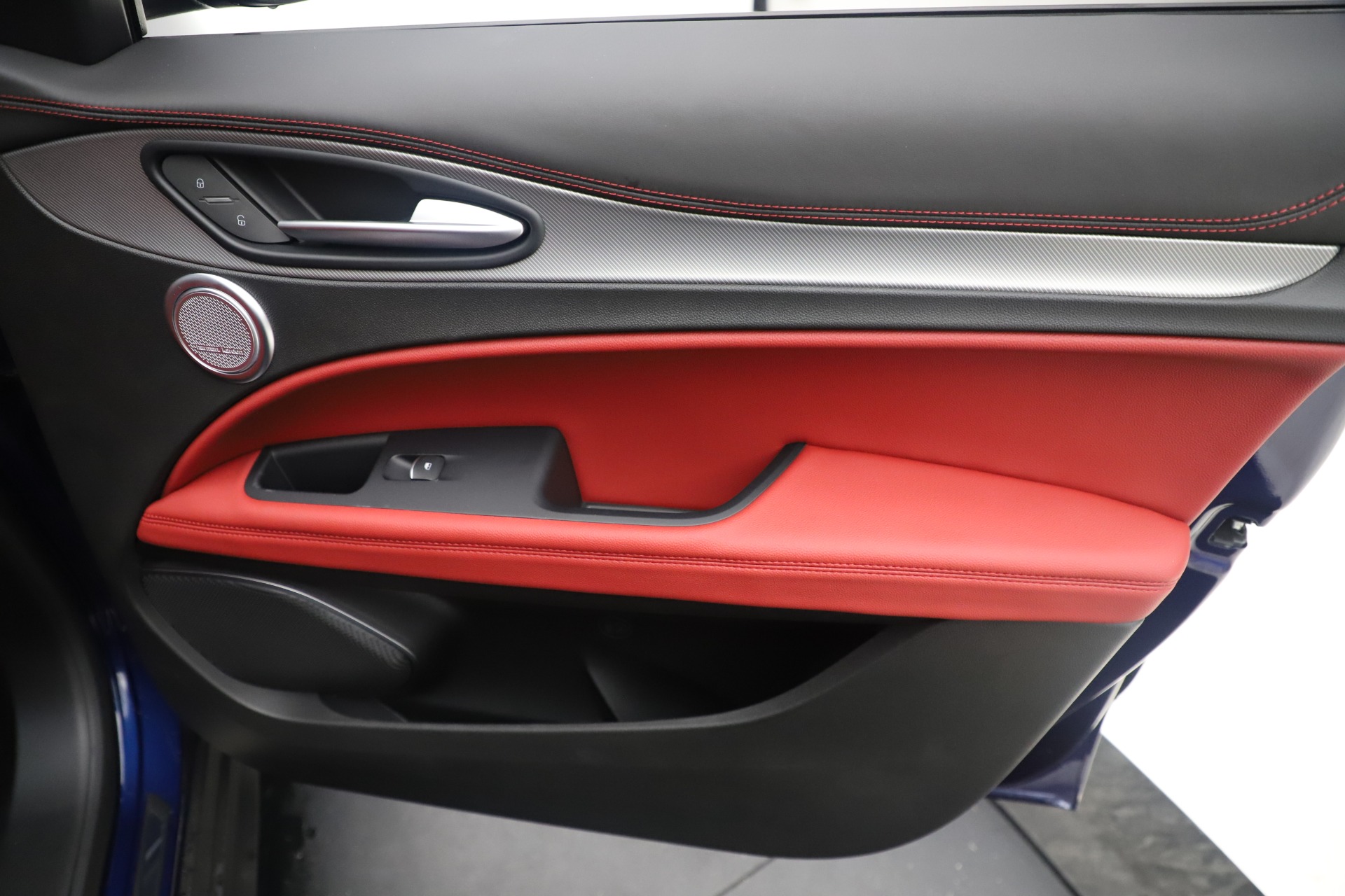 New 2019 Alfa Romeo Stelvio Ti Sport Q4 | St. Petersburg, FL