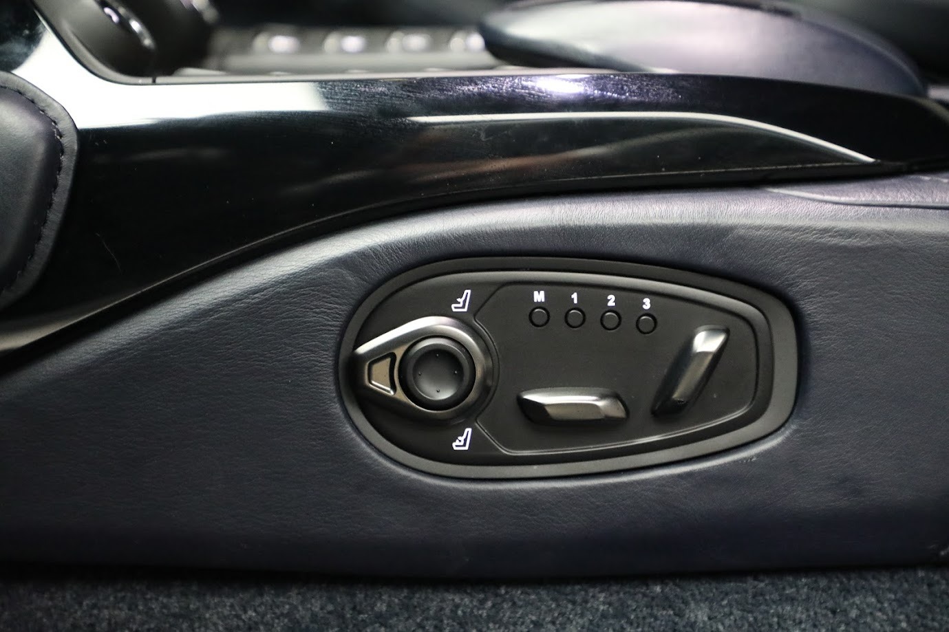 Used 2020 Aston Martin Vantage Coupe | St. Petersburg, FL