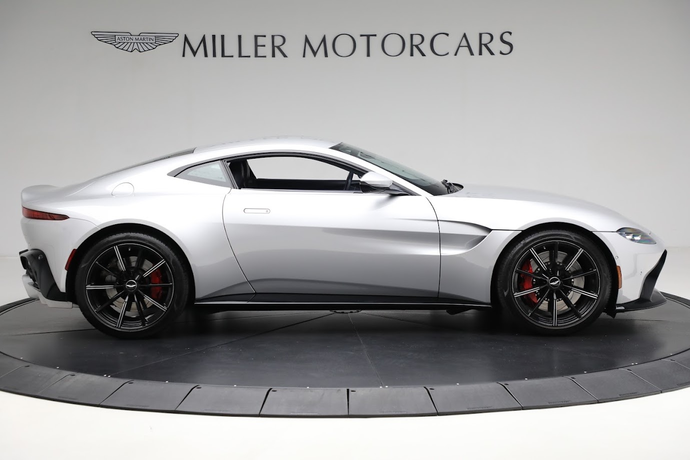 Used 2020 Aston Martin Vantage Coupe | St. Petersburg, FL