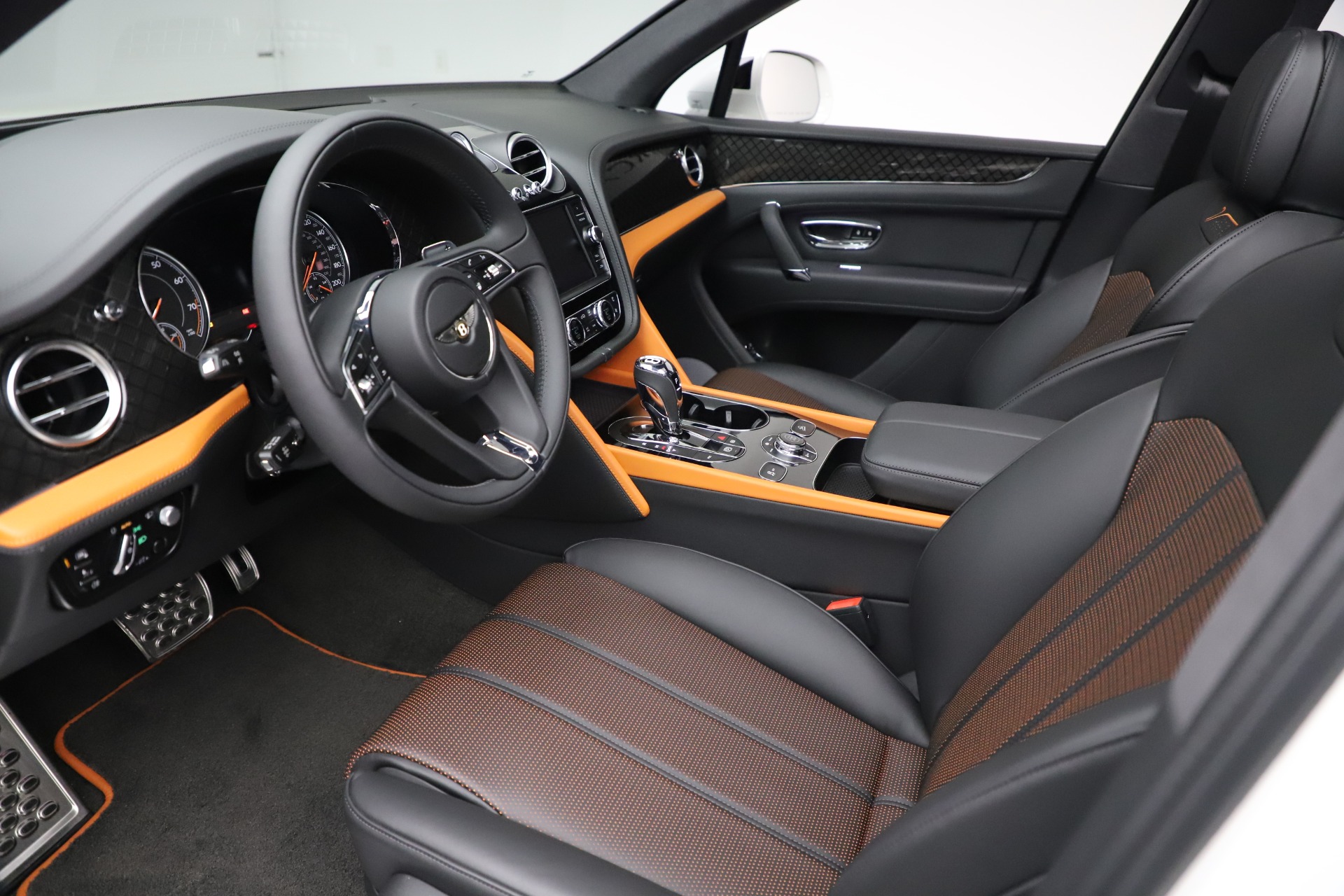 New 2020 Bentley Bentayga V8 Design Series | St. Petersburg, FL