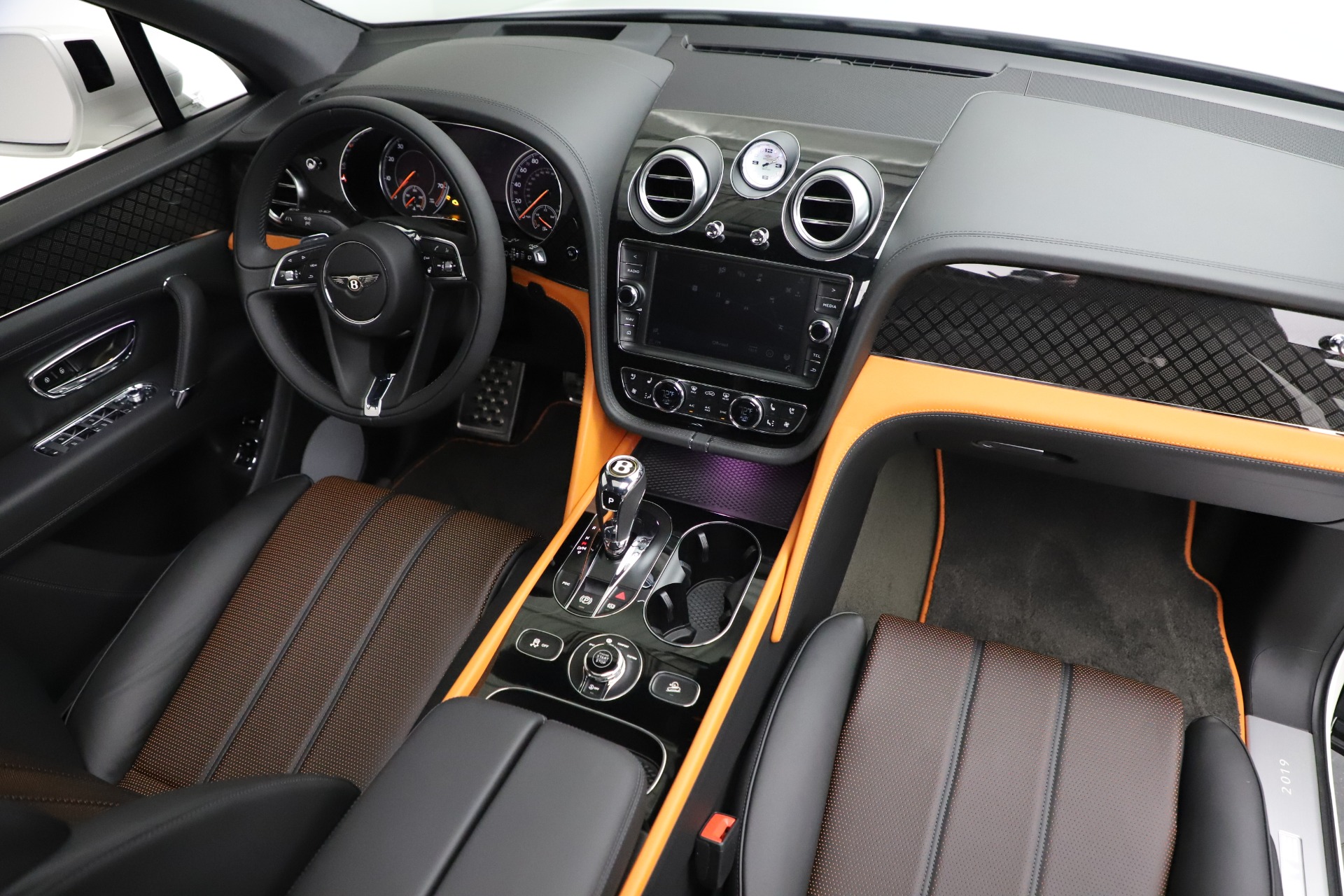 New 2020 Bentley Bentayga V8 Design Series | St. Petersburg, FL