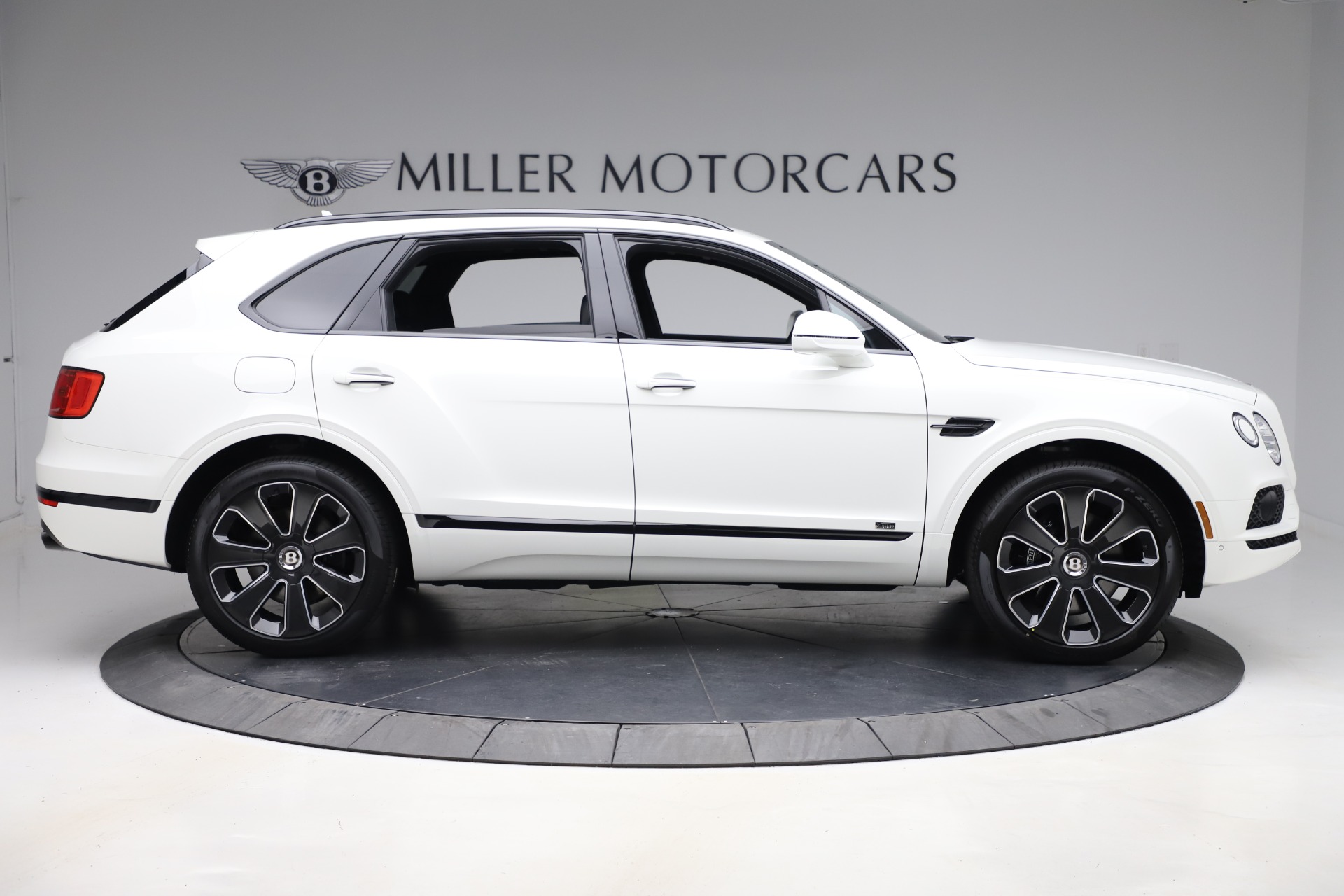 New 2020 Bentley Bentayga V8 Design Series | St. Petersburg, FL
