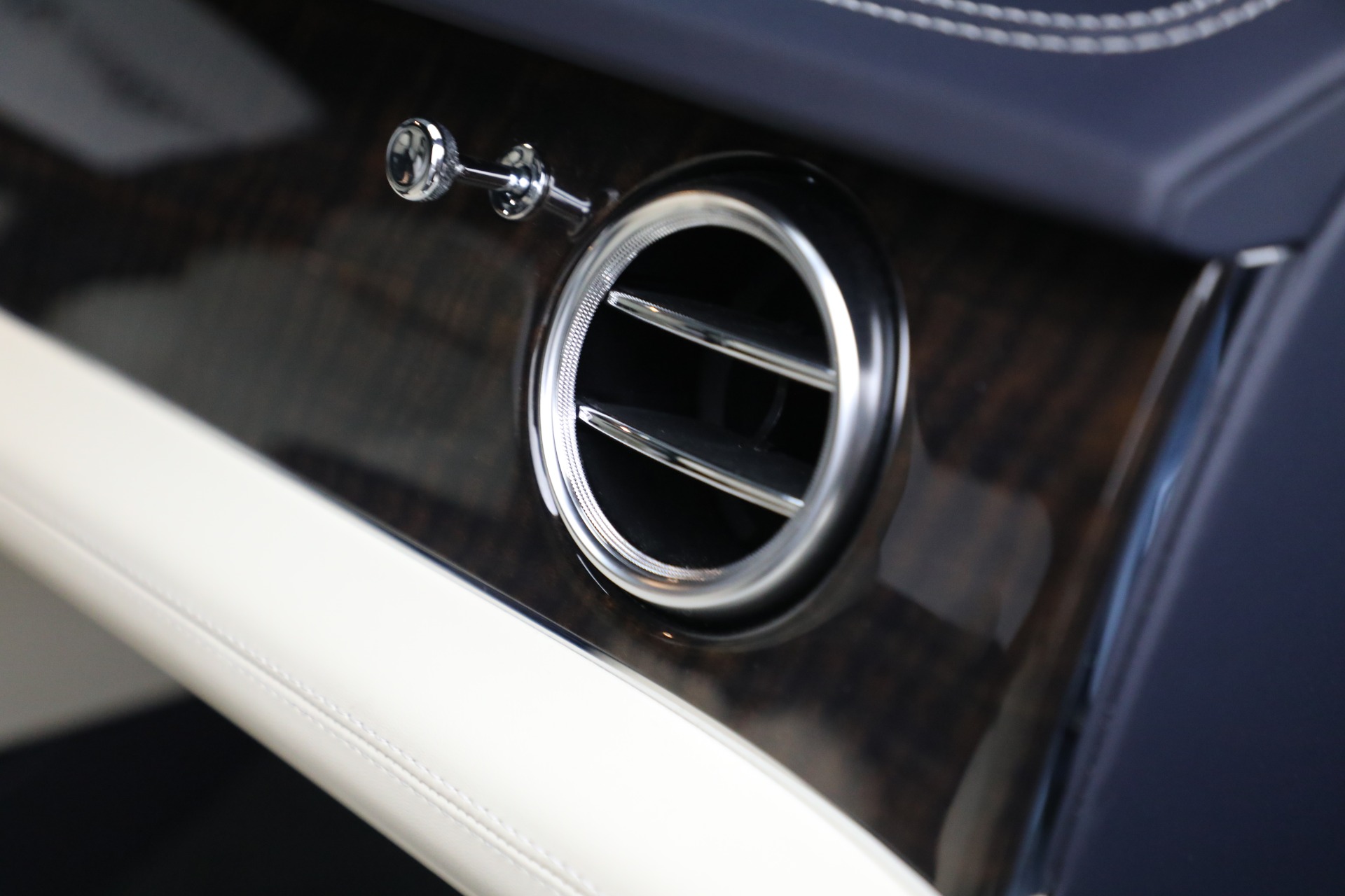 Used 2020 Bentley Bentayga V8 | St. Petersburg, FL