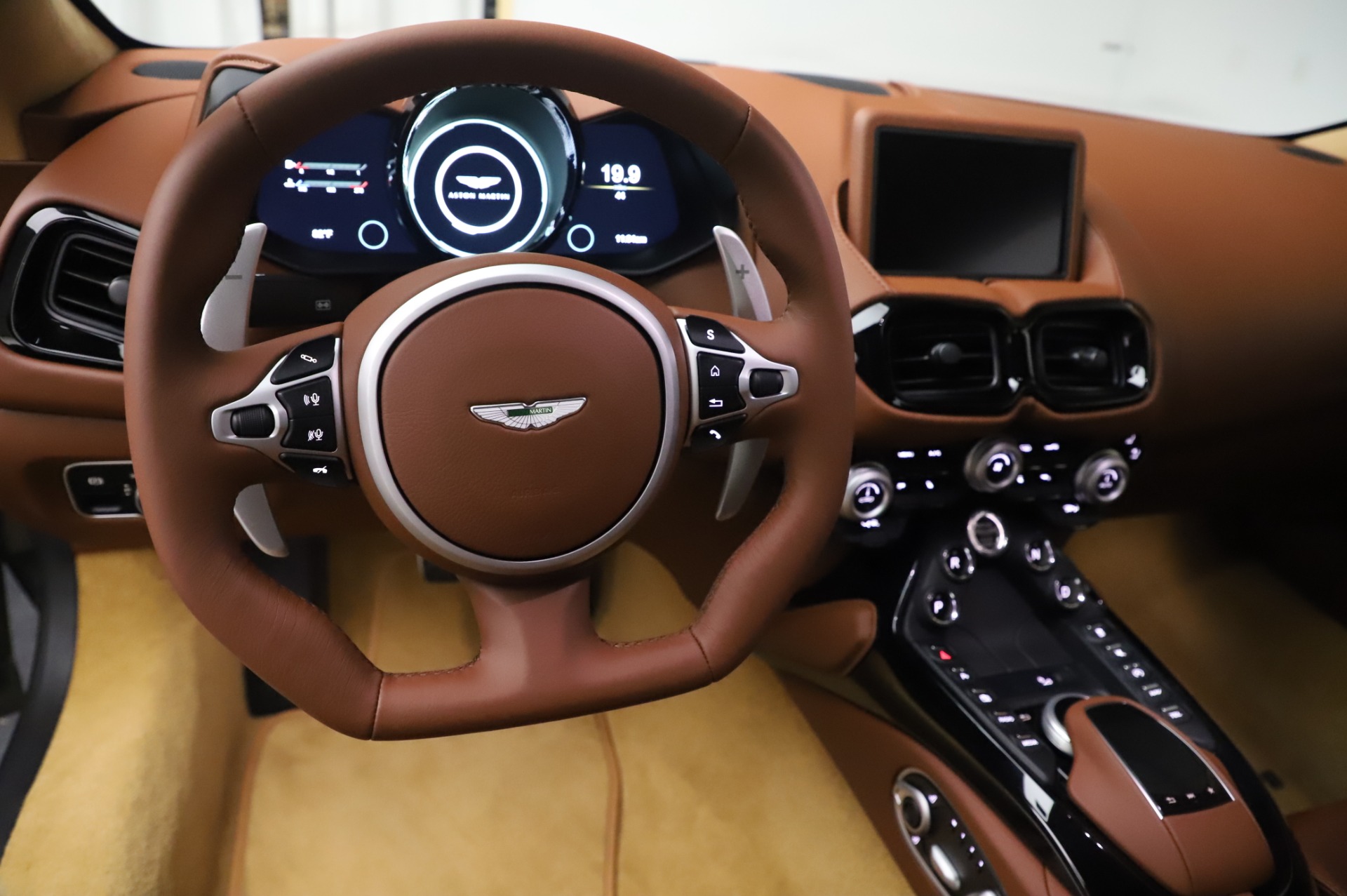 New 2020 Aston Martin Vantage Coupe | St. Petersburg, FL