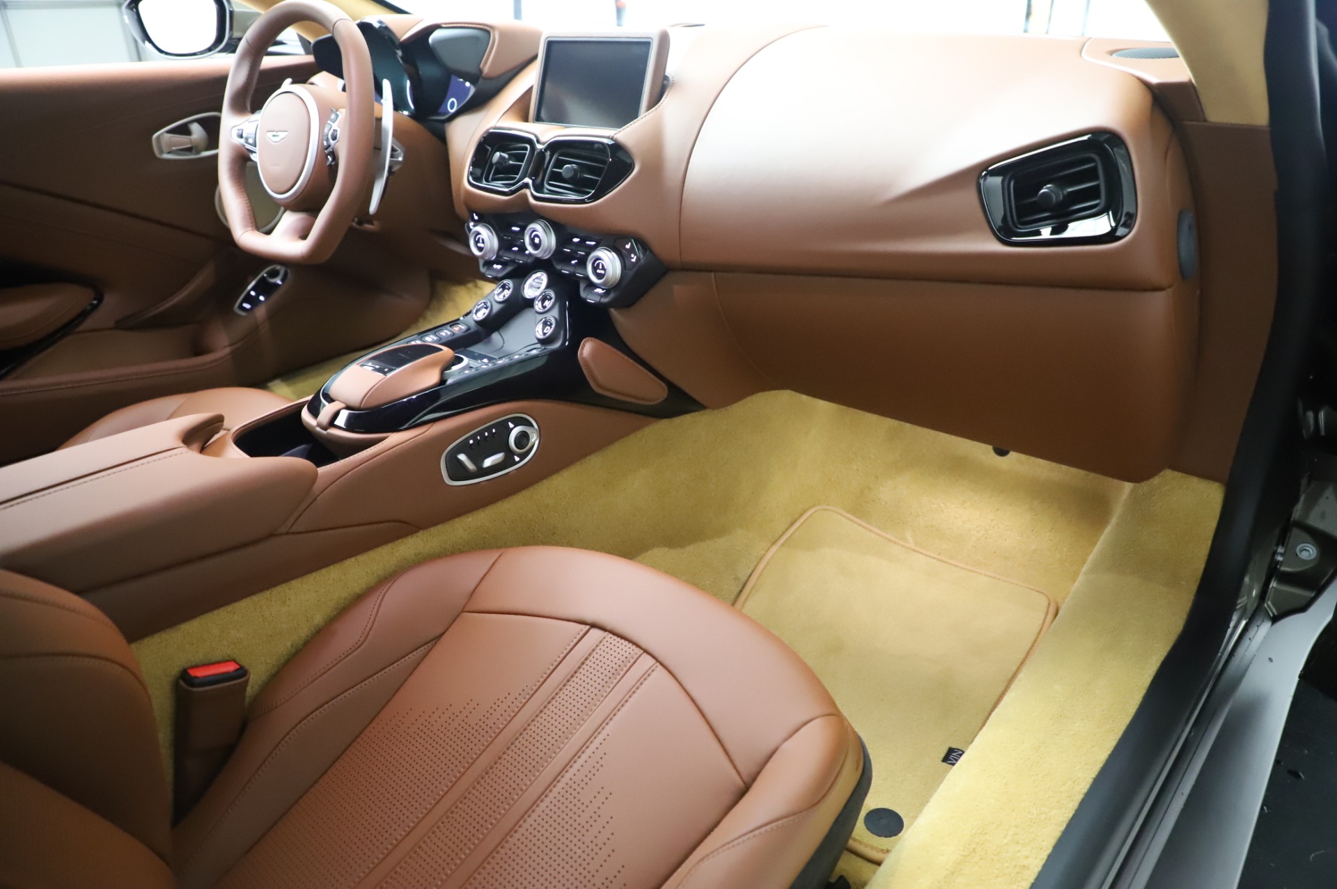 New 2020 Aston Martin Vantage Coupe | St. Petersburg, FL