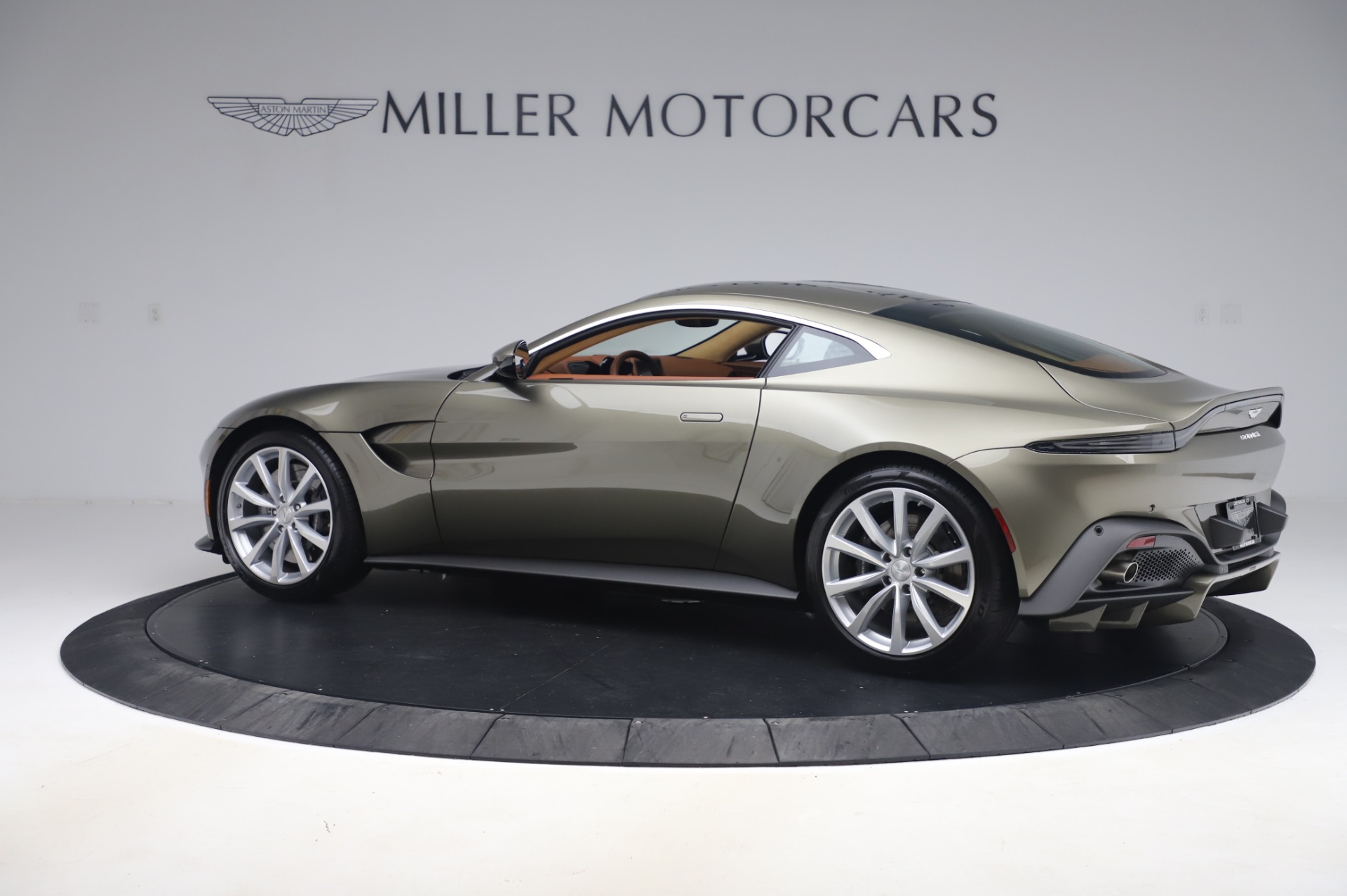 New 2020 Aston Martin Vantage Coupe | St. Petersburg, FL
