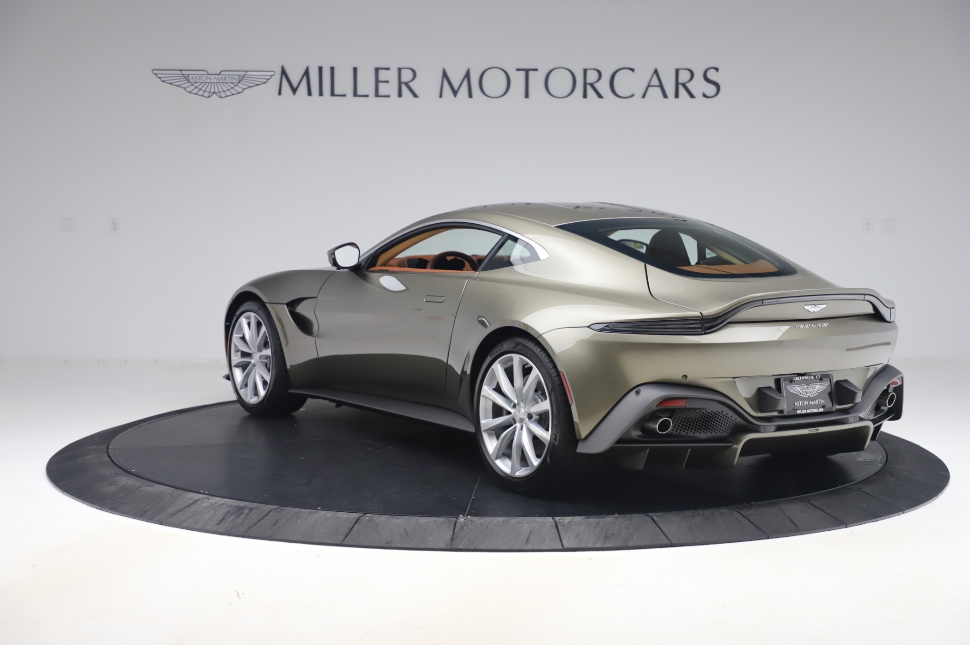 New 2020 Aston Martin Vantage Coupe | St. Petersburg, FL