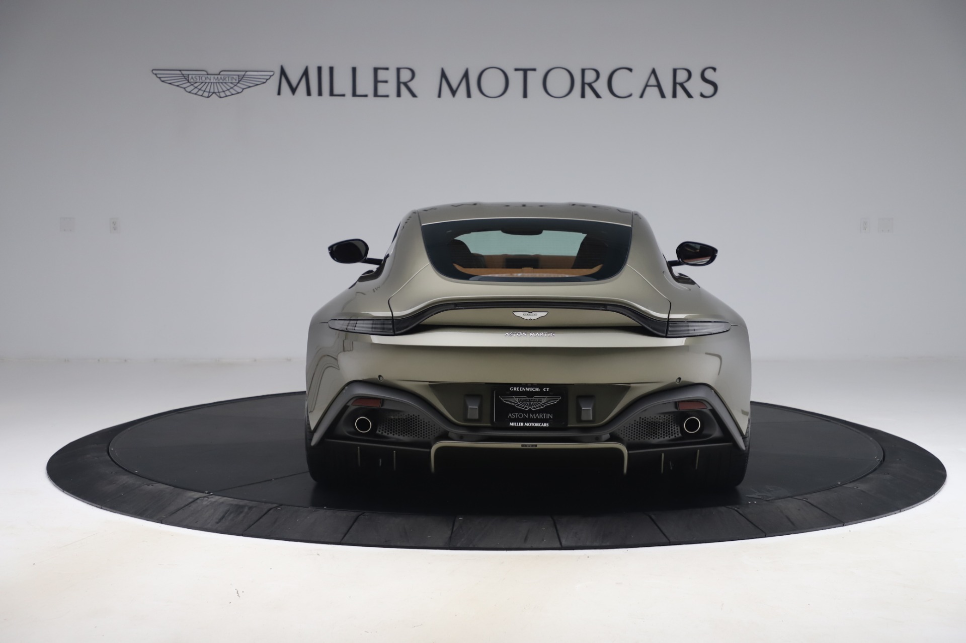 New 2020 Aston Martin Vantage Coupe | St. Petersburg, FL